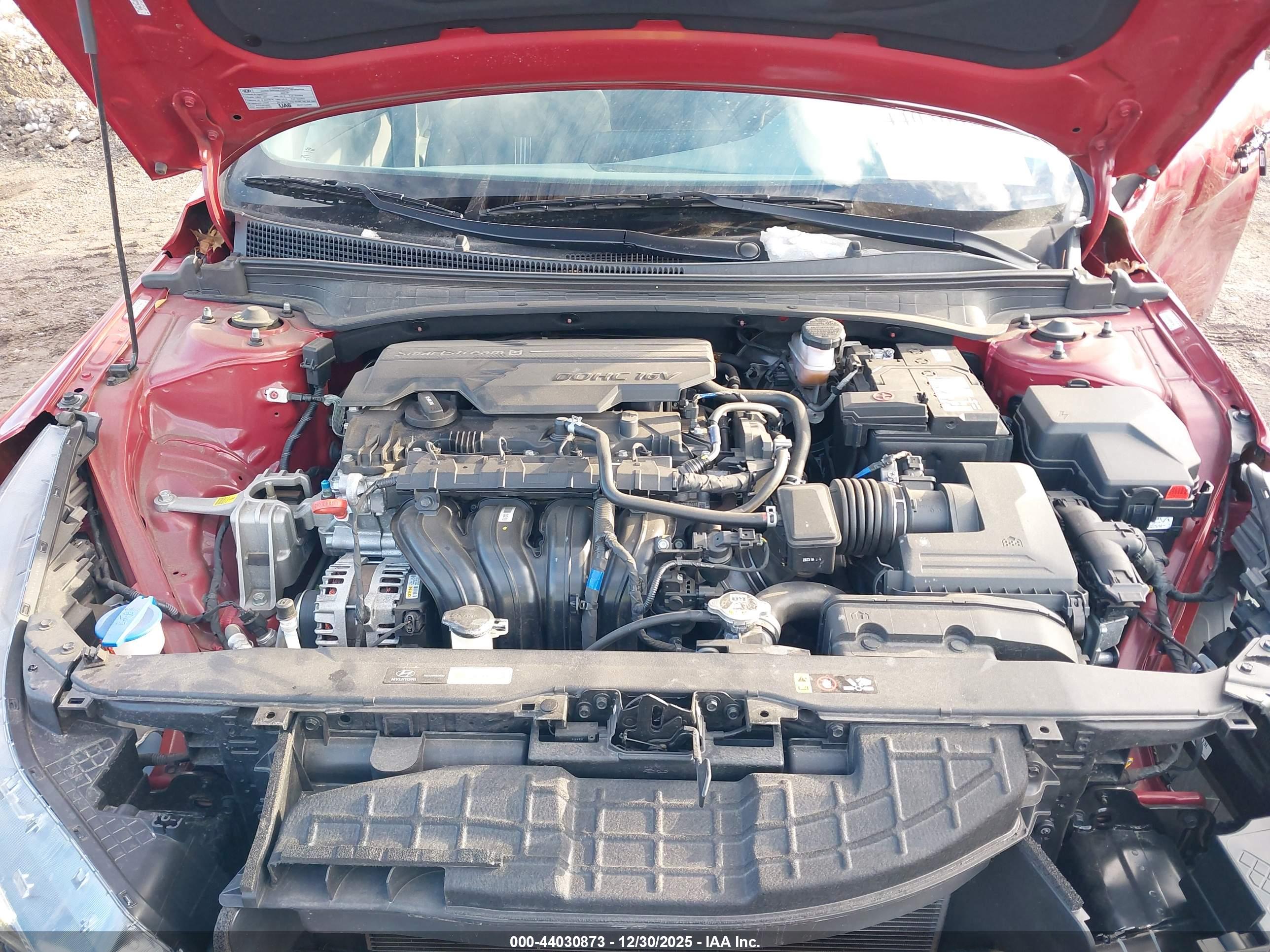 HYUNDAI ELANTRA image 10
