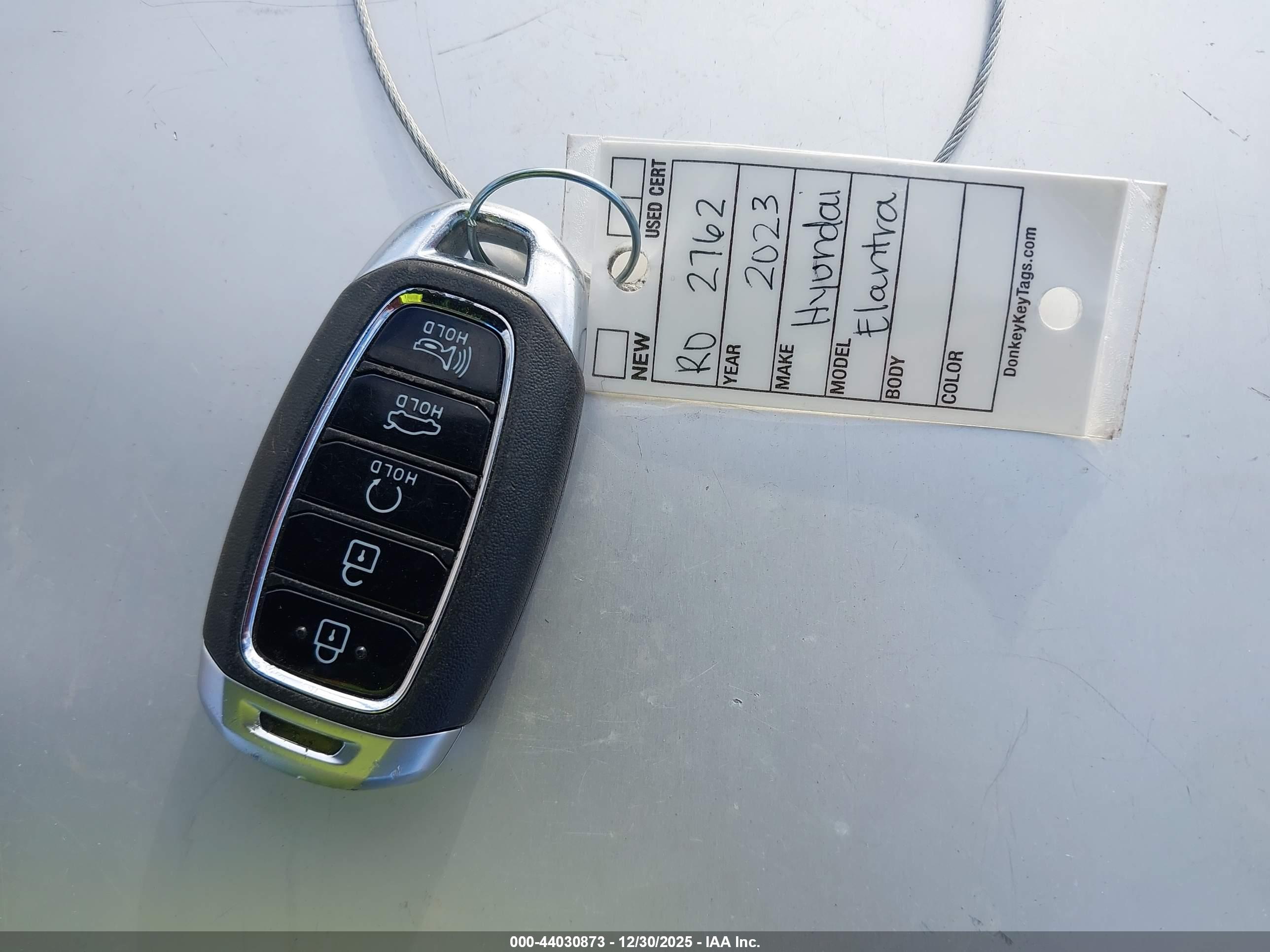 HYUNDAI ELANTRA image 11
