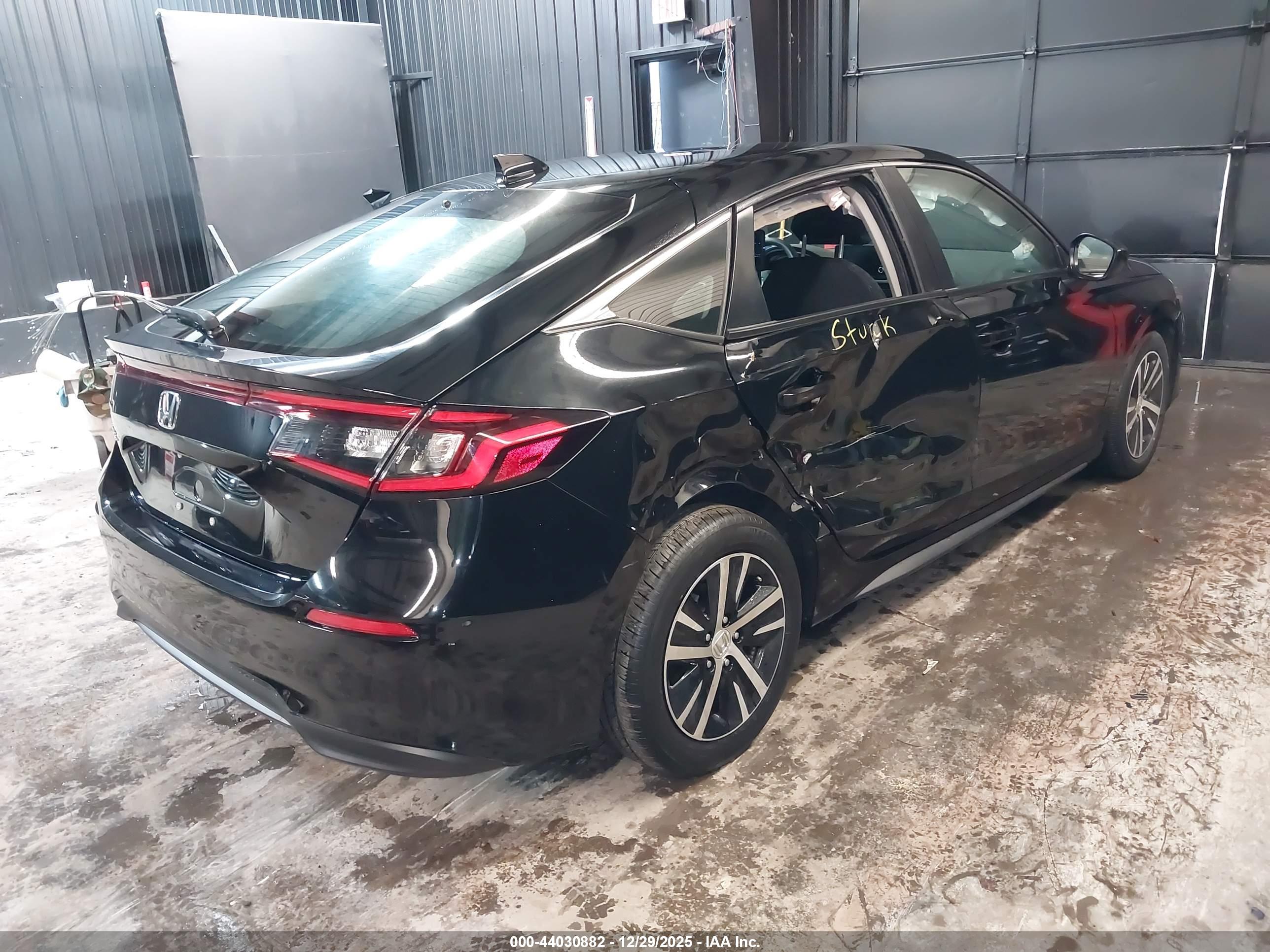 HONDA CIVIC image 4