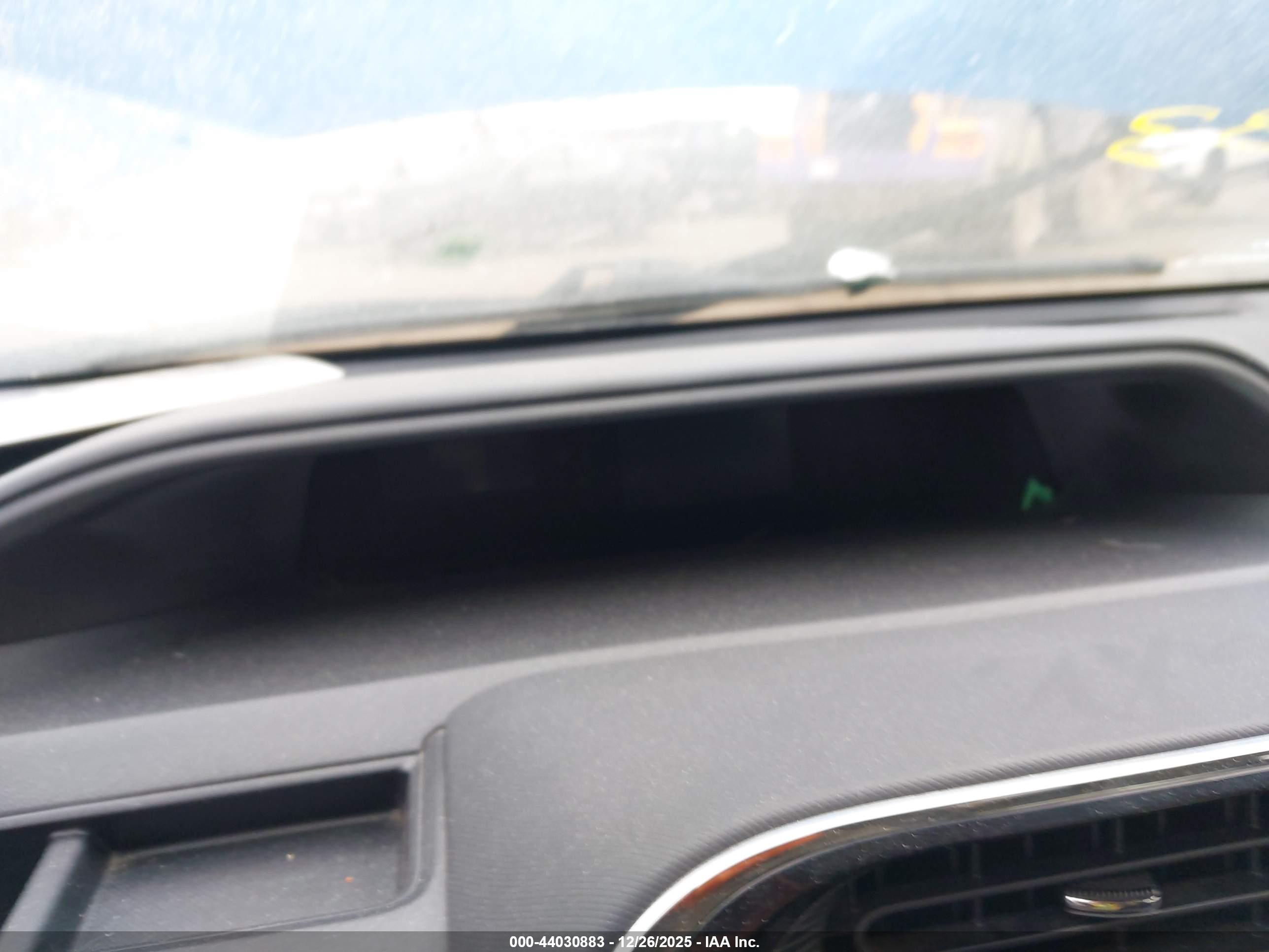 TOYOTA PRIUS image 7