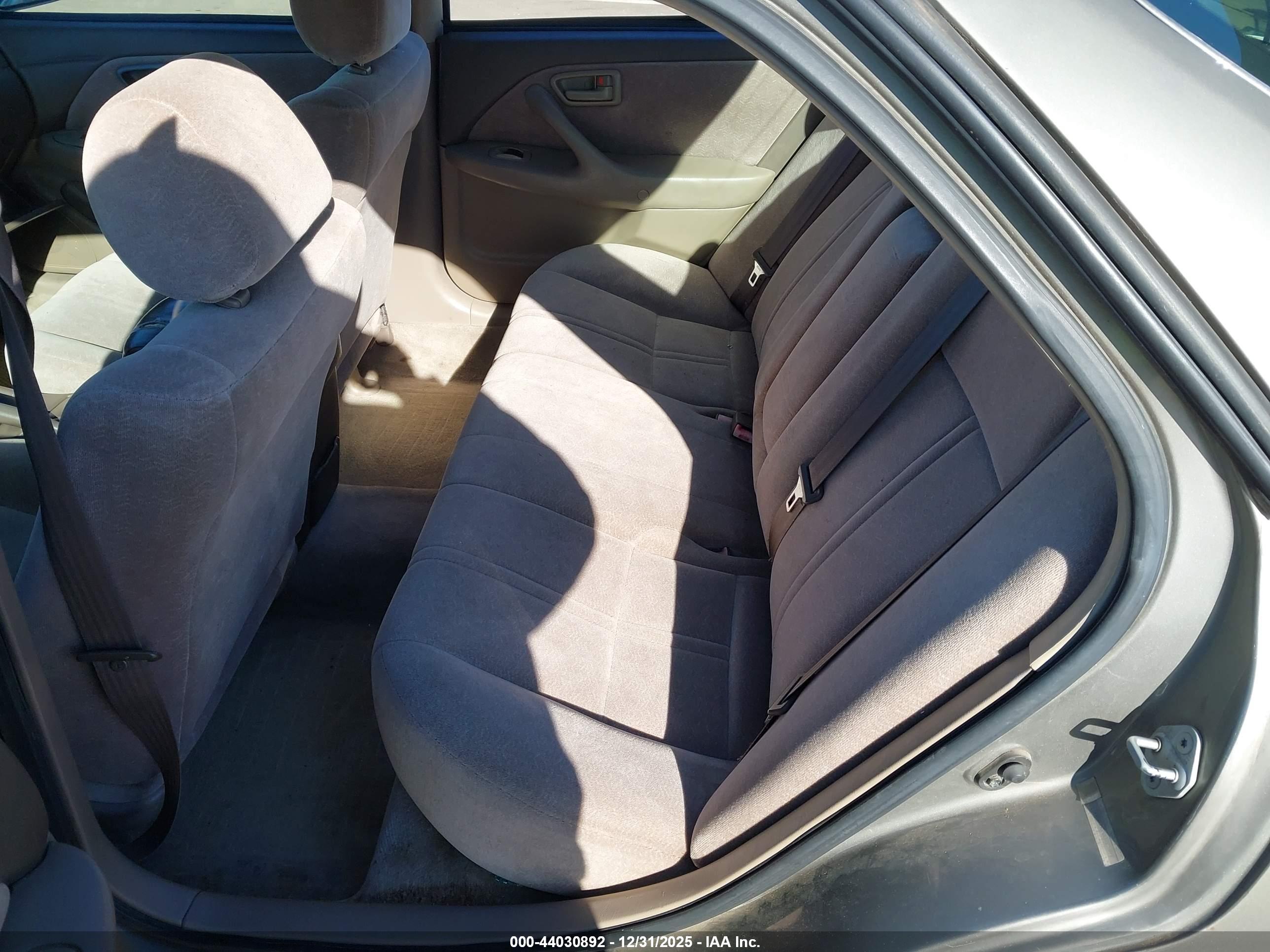 TOYOTA CAMRY image 8