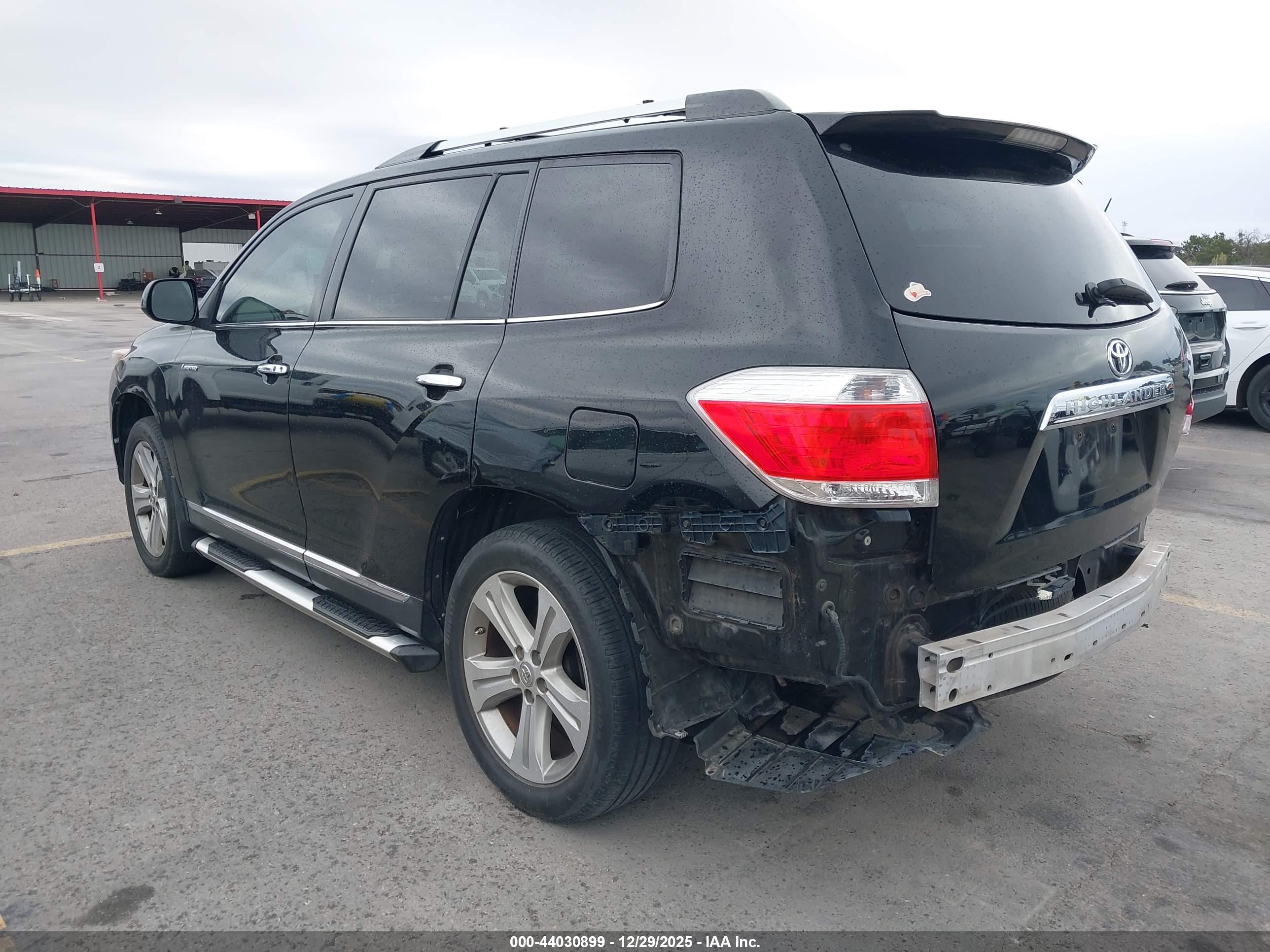 TOYOTA HIGHLANDER image 3