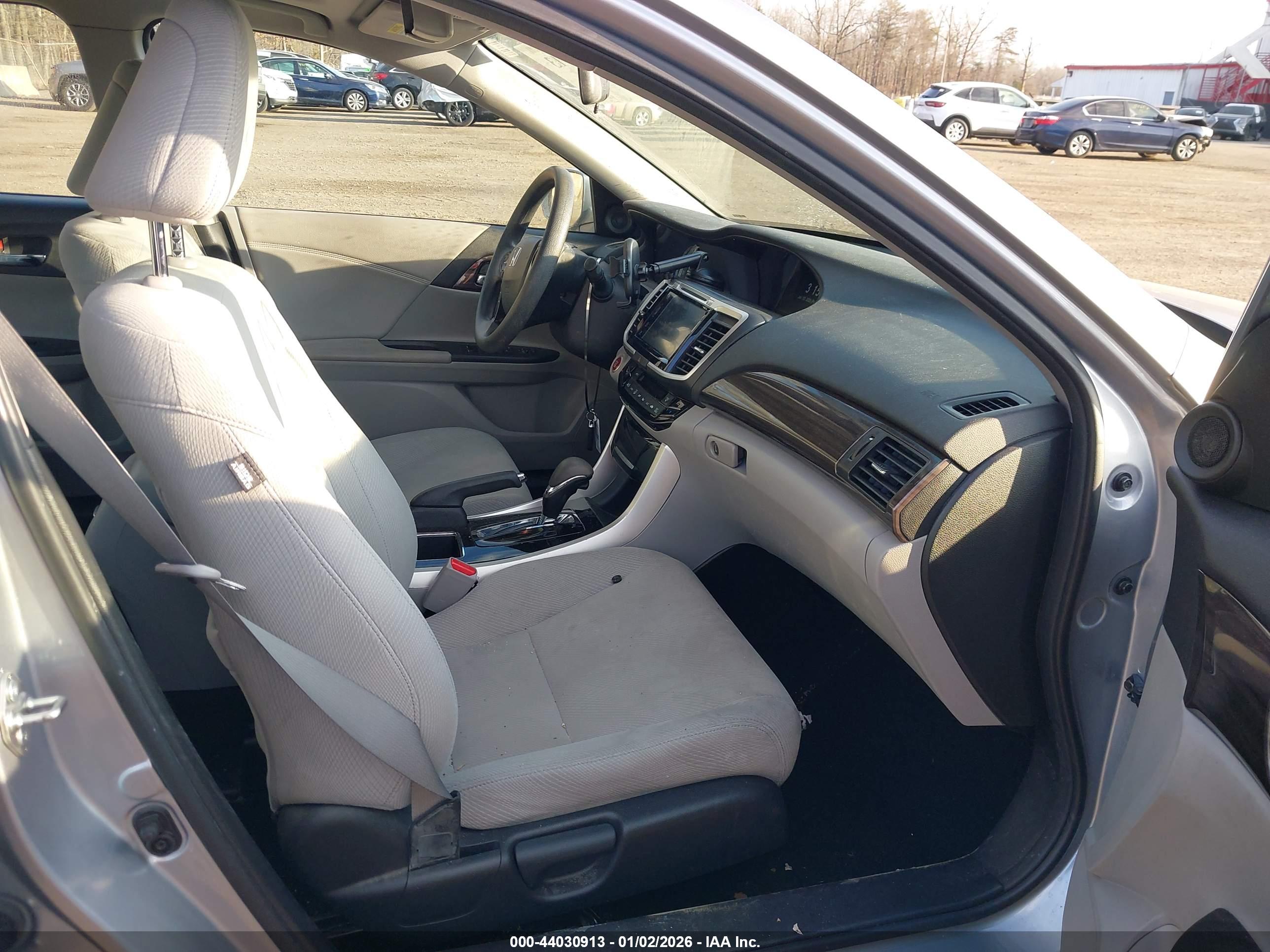 HONDA ACCORD image 5