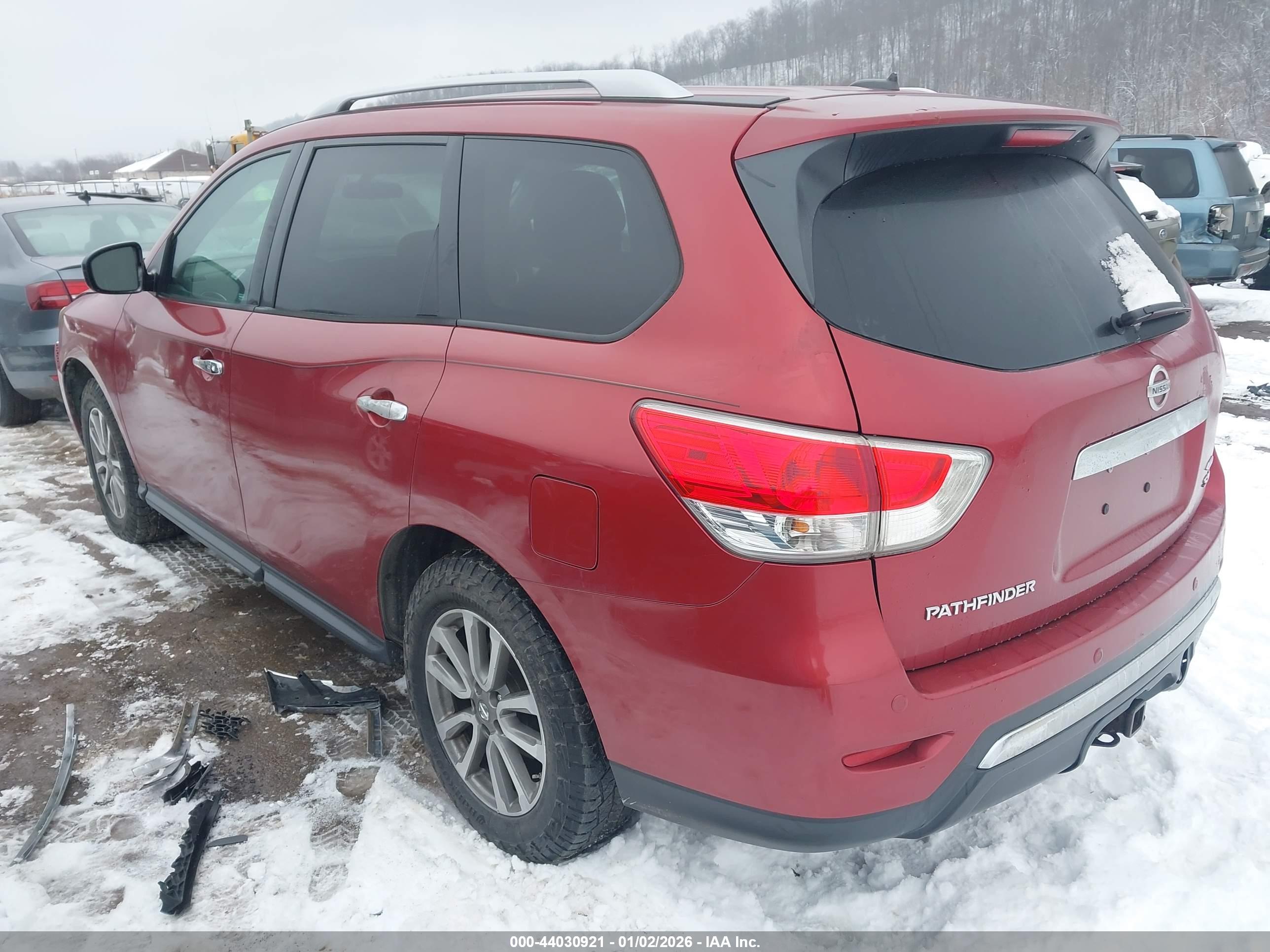 NISSAN PATHFINDER image 3