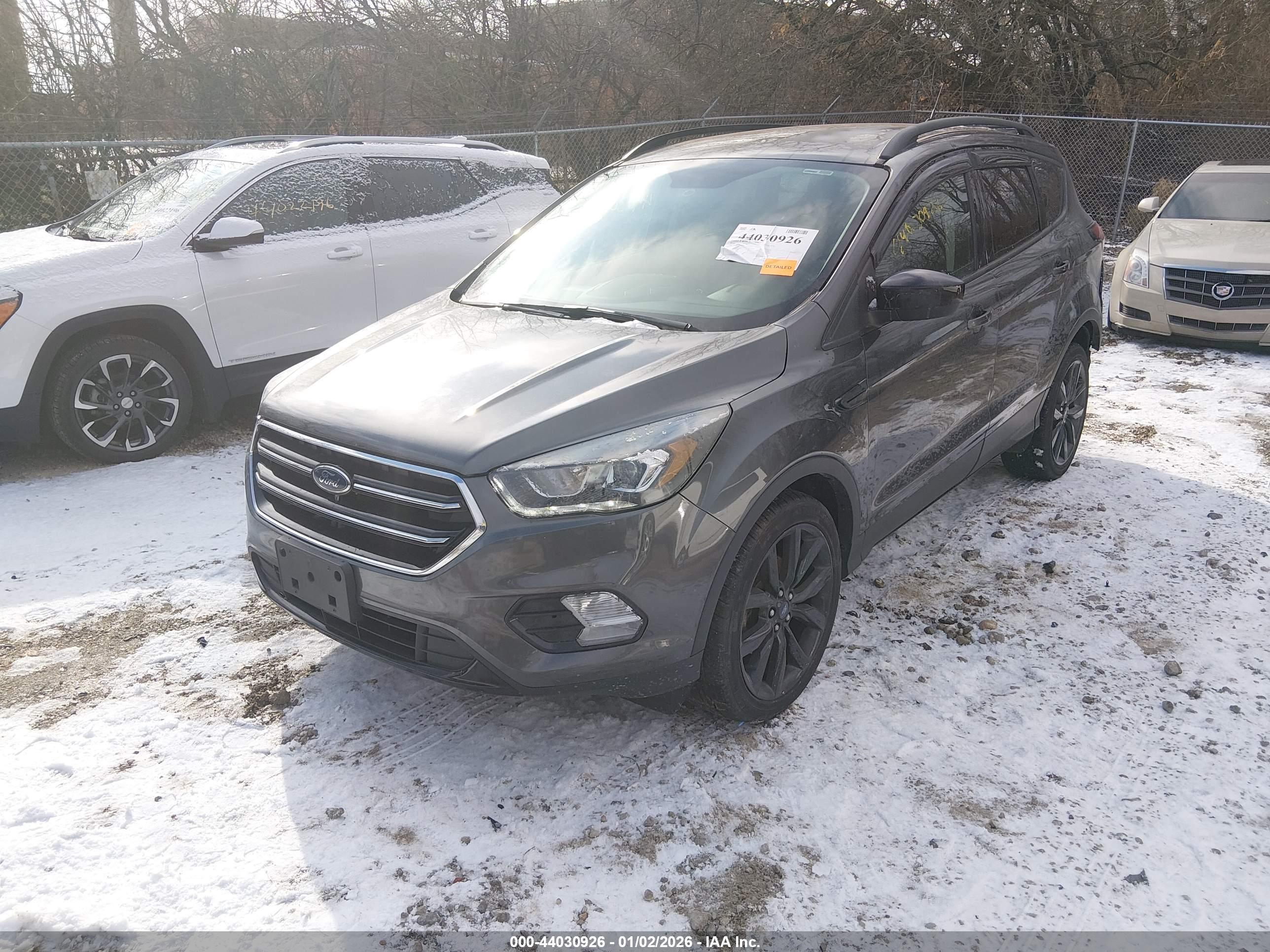 FORD ESCAPE image 2