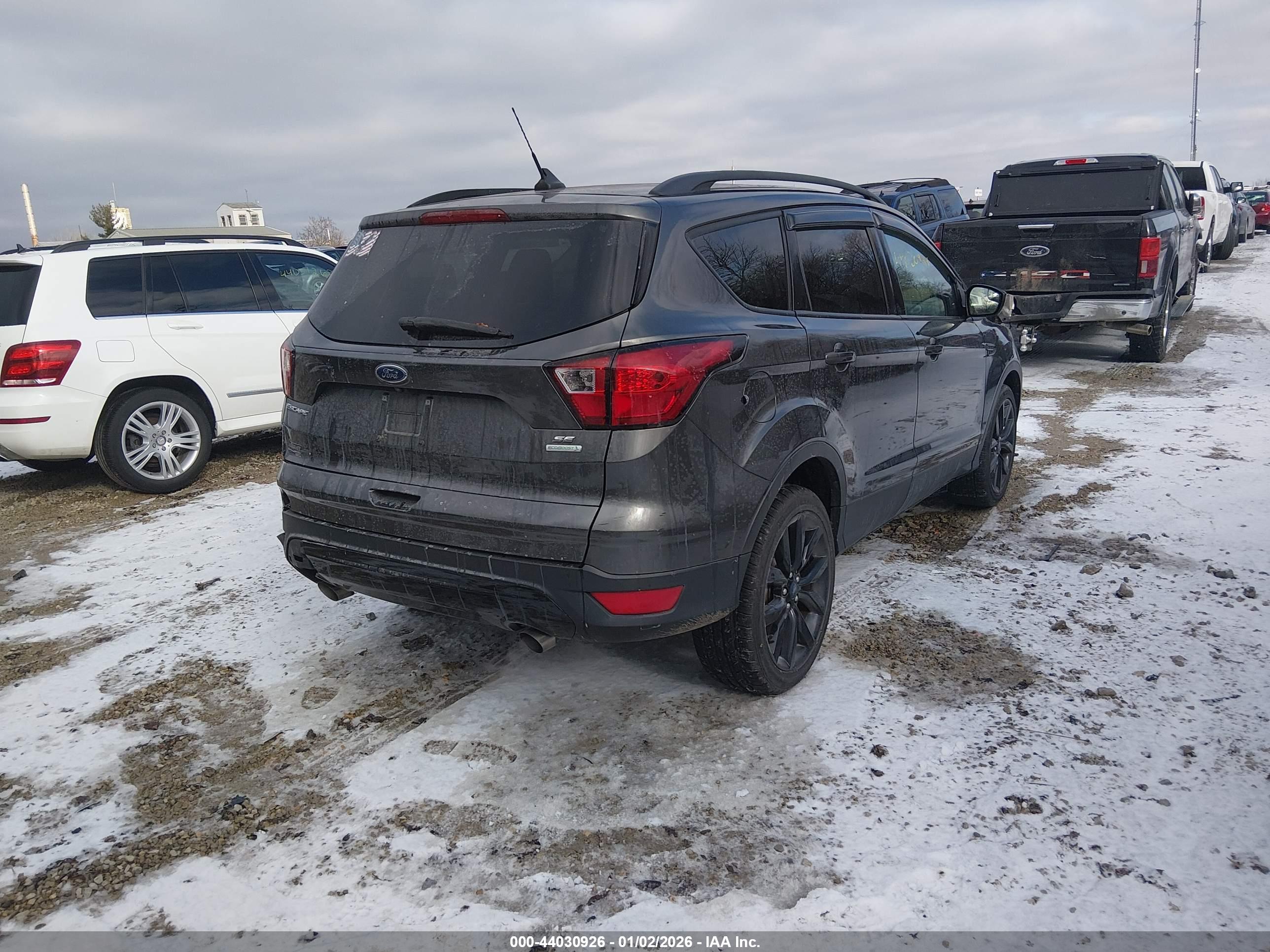 FORD ESCAPE image 4