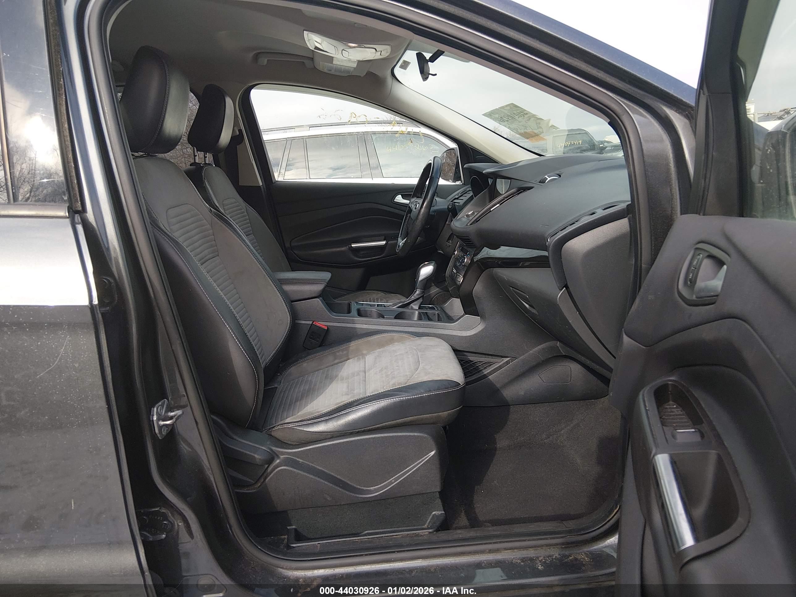 FORD ESCAPE image 5