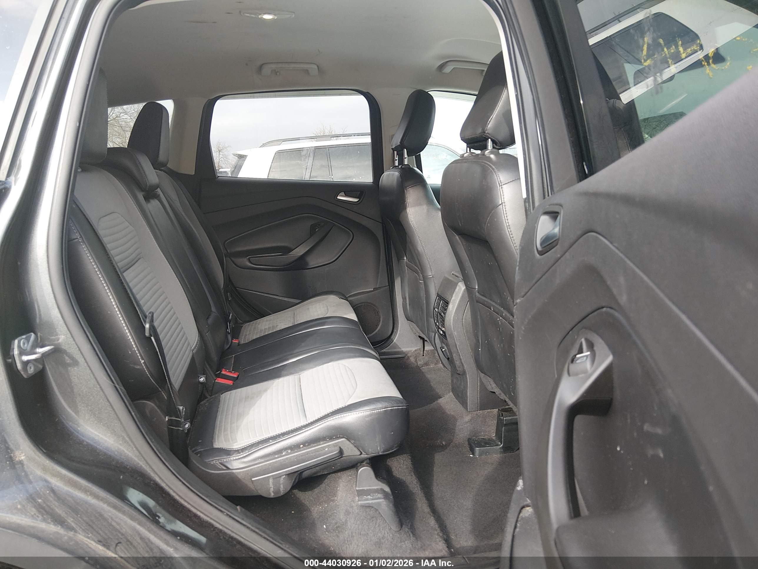 FORD ESCAPE image 8