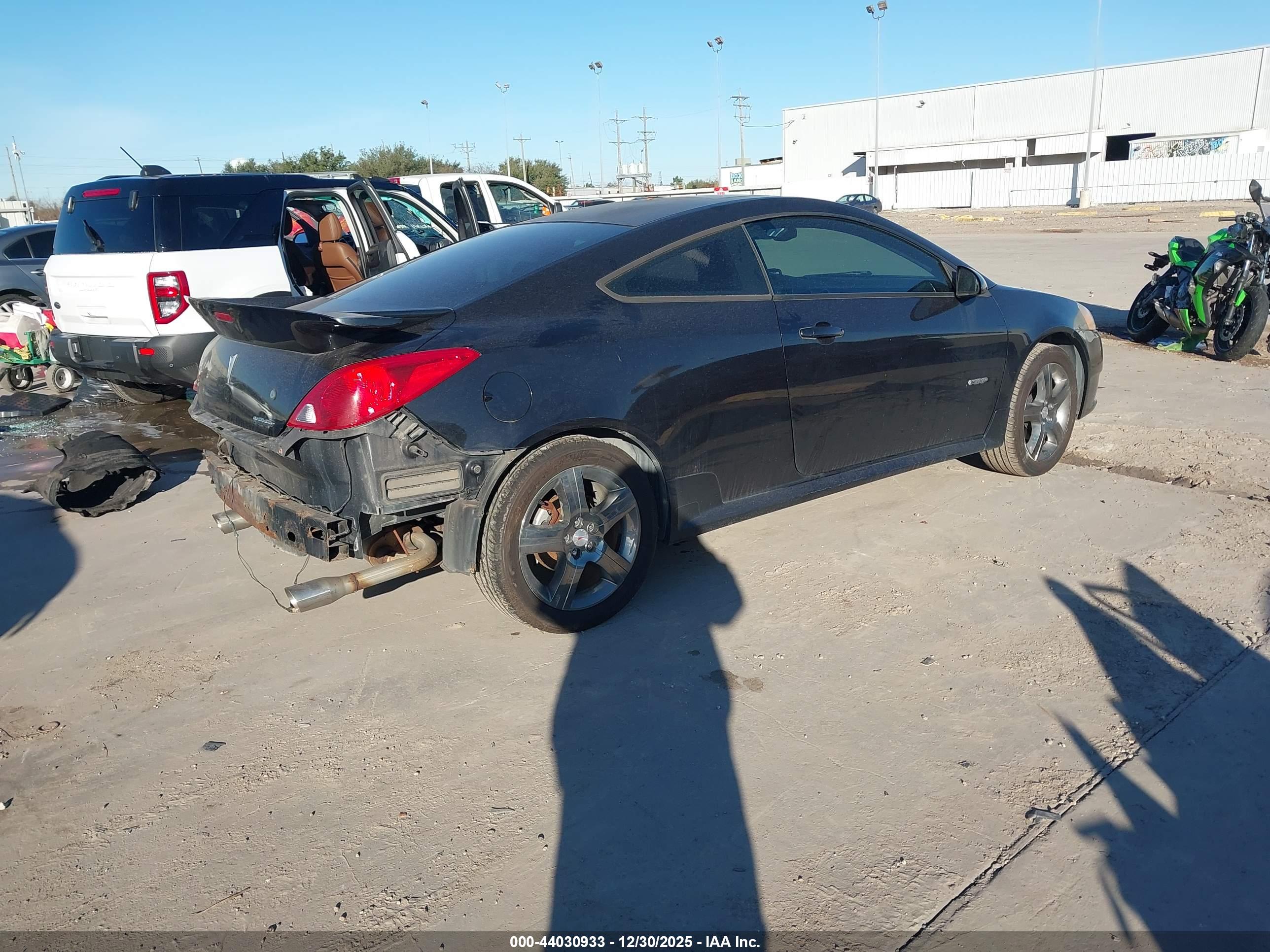 PONTIAC G6 image 4