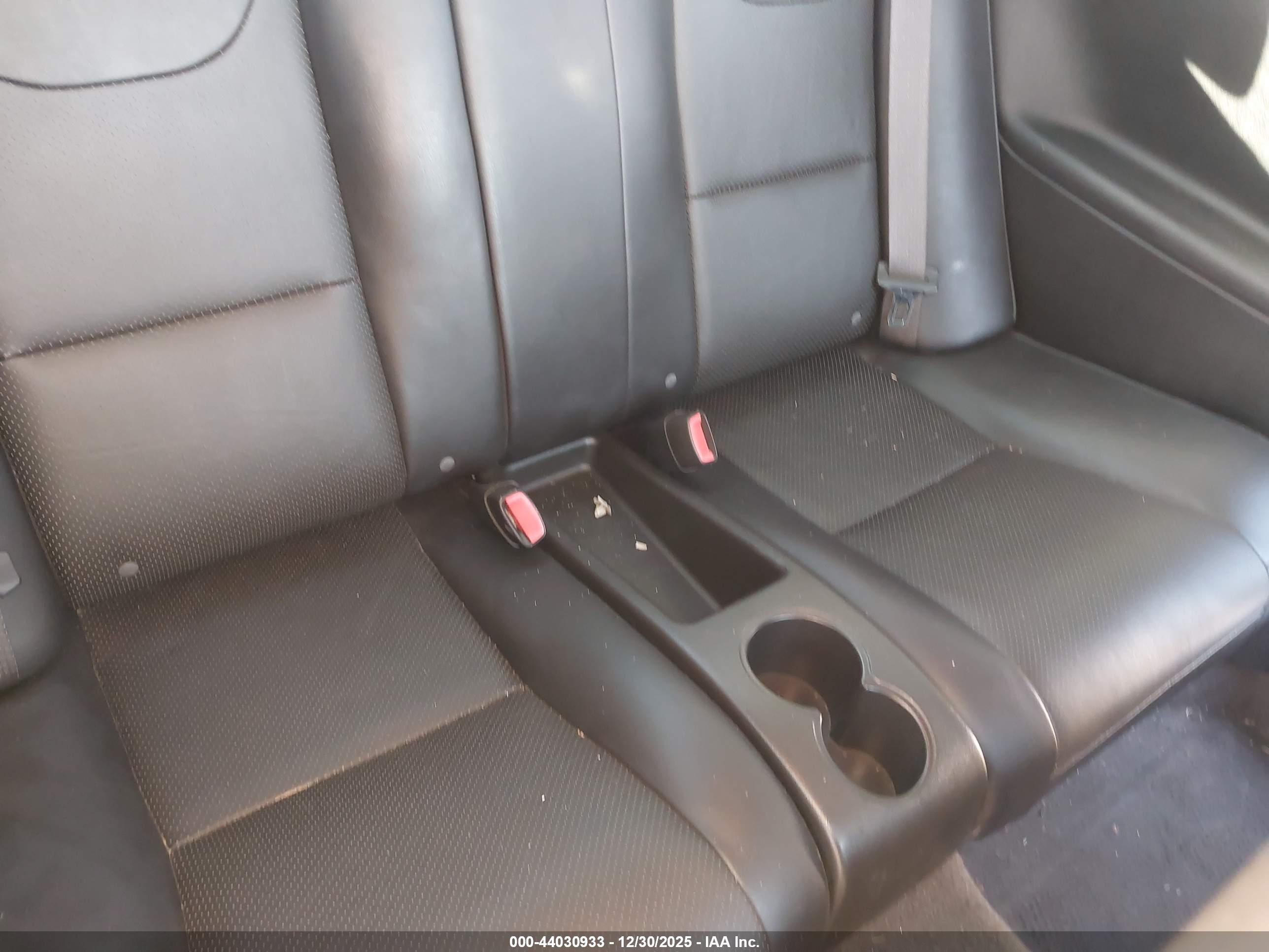 PONTIAC G6 image 8