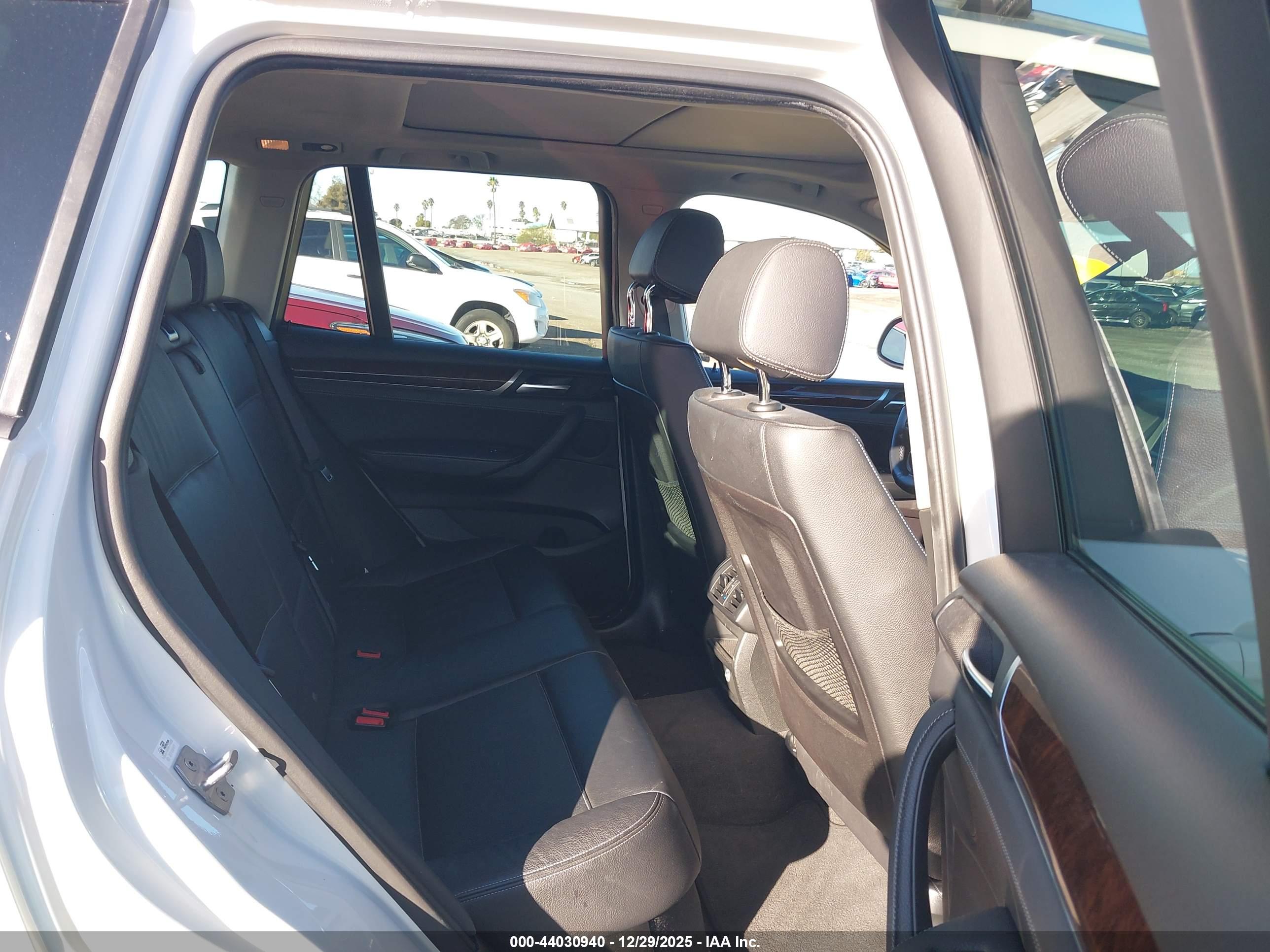 BMW X3 image 8