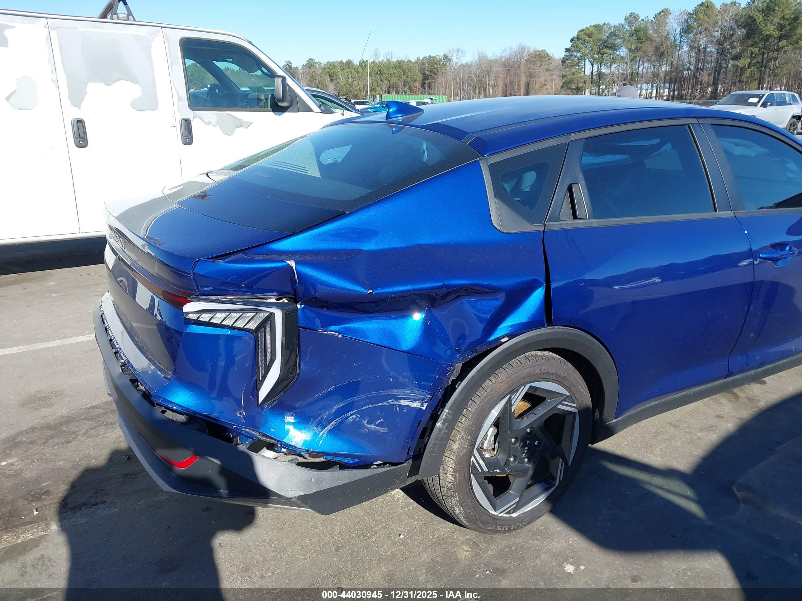 KIA K4 image 6
