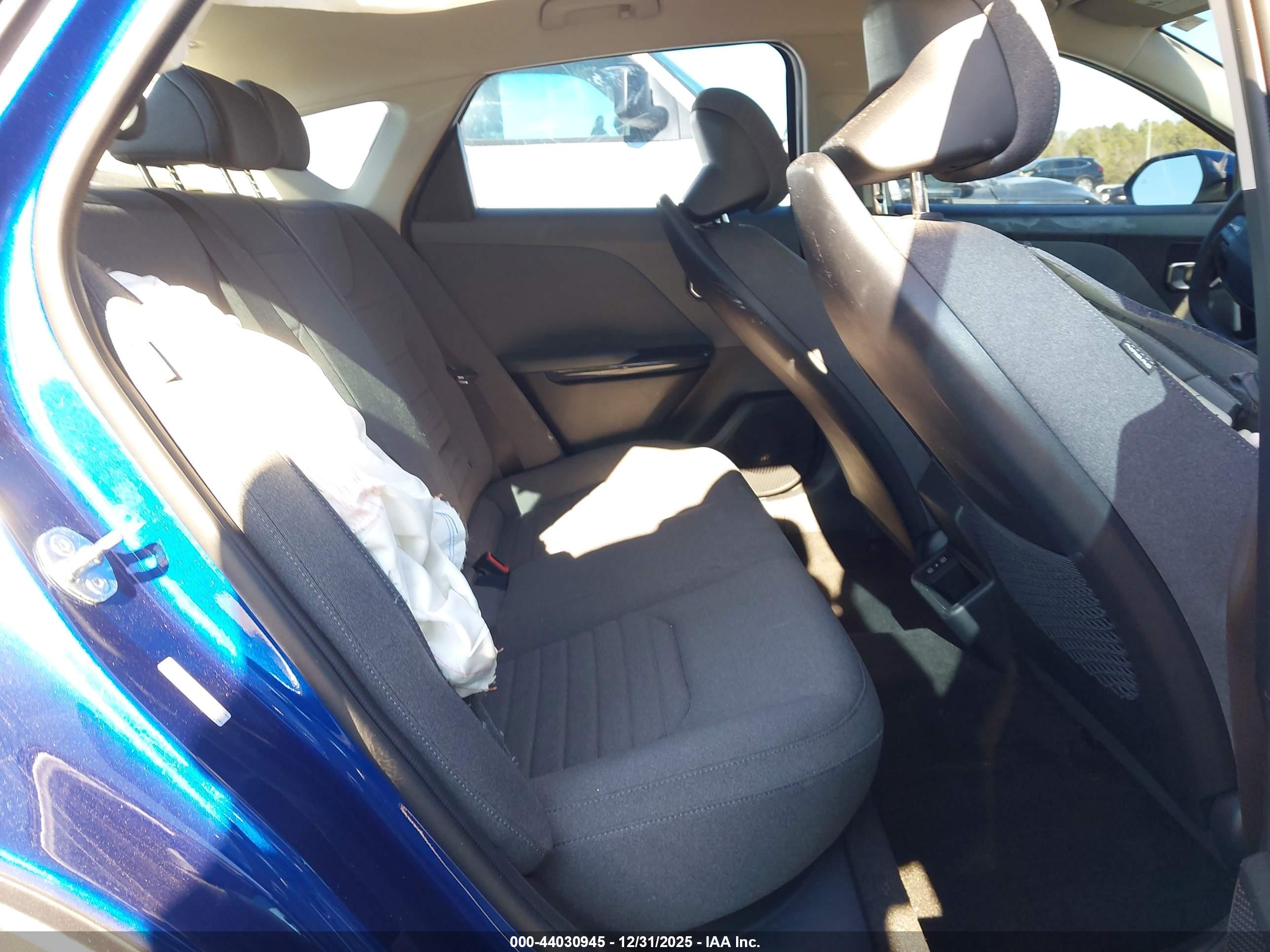 KIA K4 image 8
