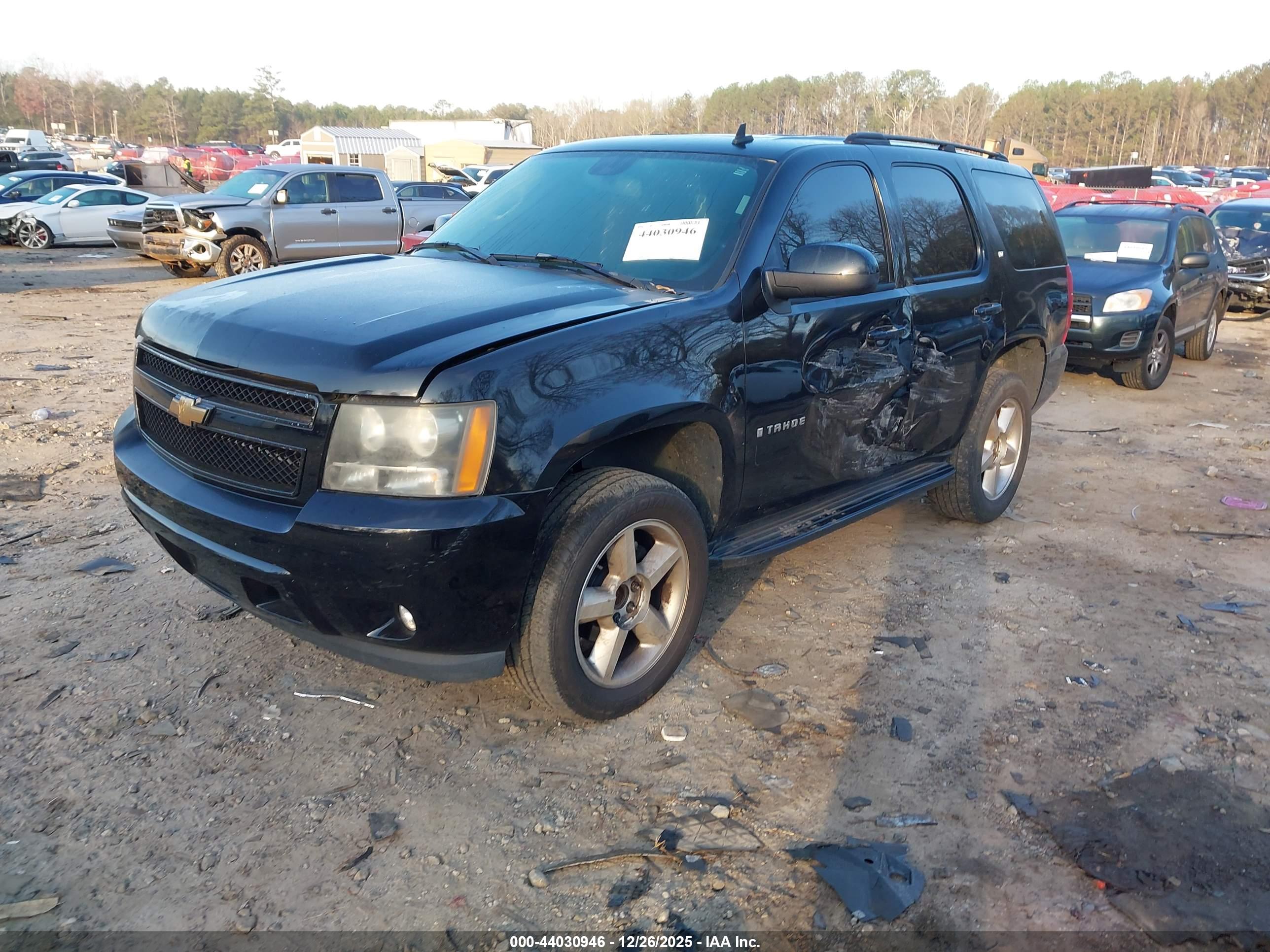 CHEVROLET TAHOE image 2