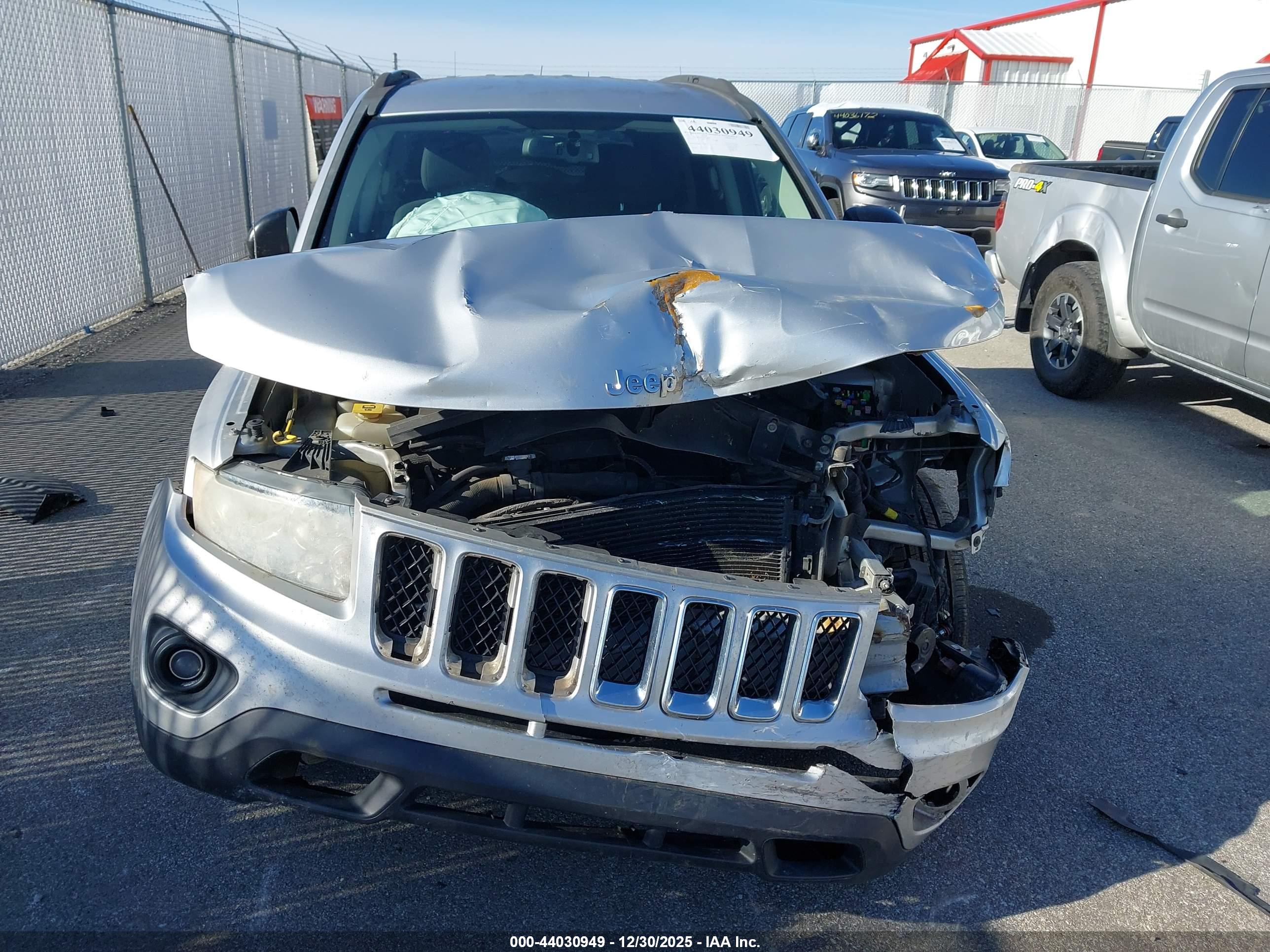 JEEP COMPASS image 6
