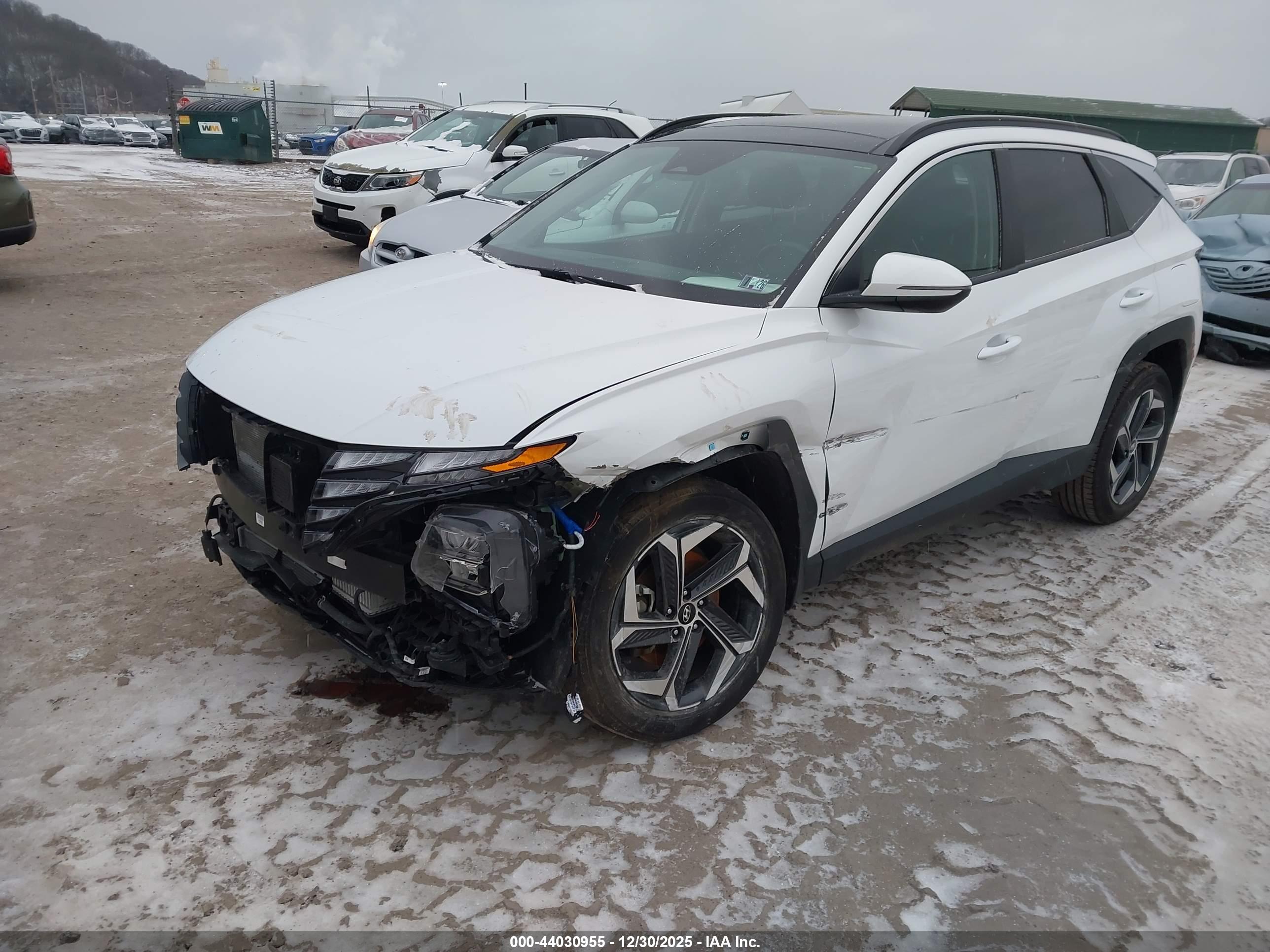 HYUNDAI TUCSON image 2