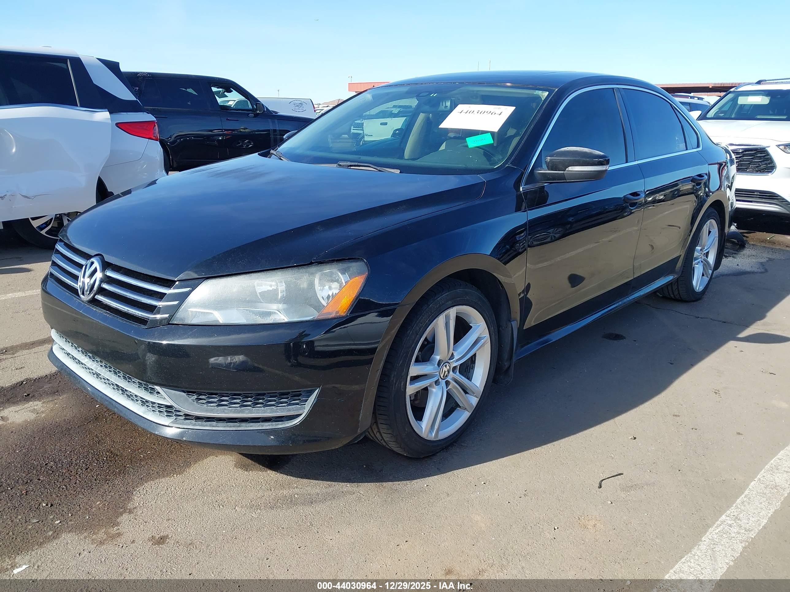 VOLKSWAGEN PASSAT image 2