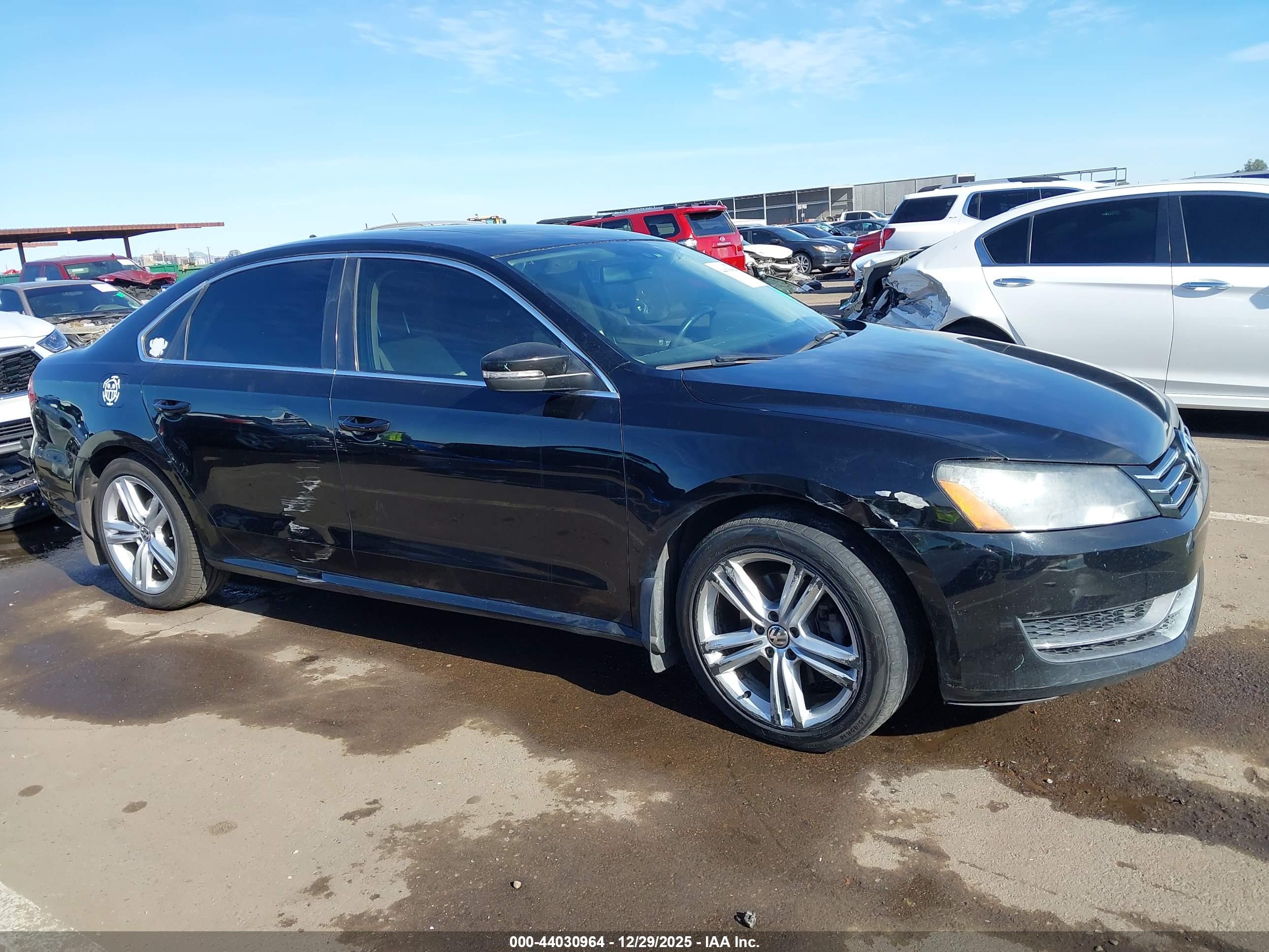 VOLKSWAGEN PASSAT image 6