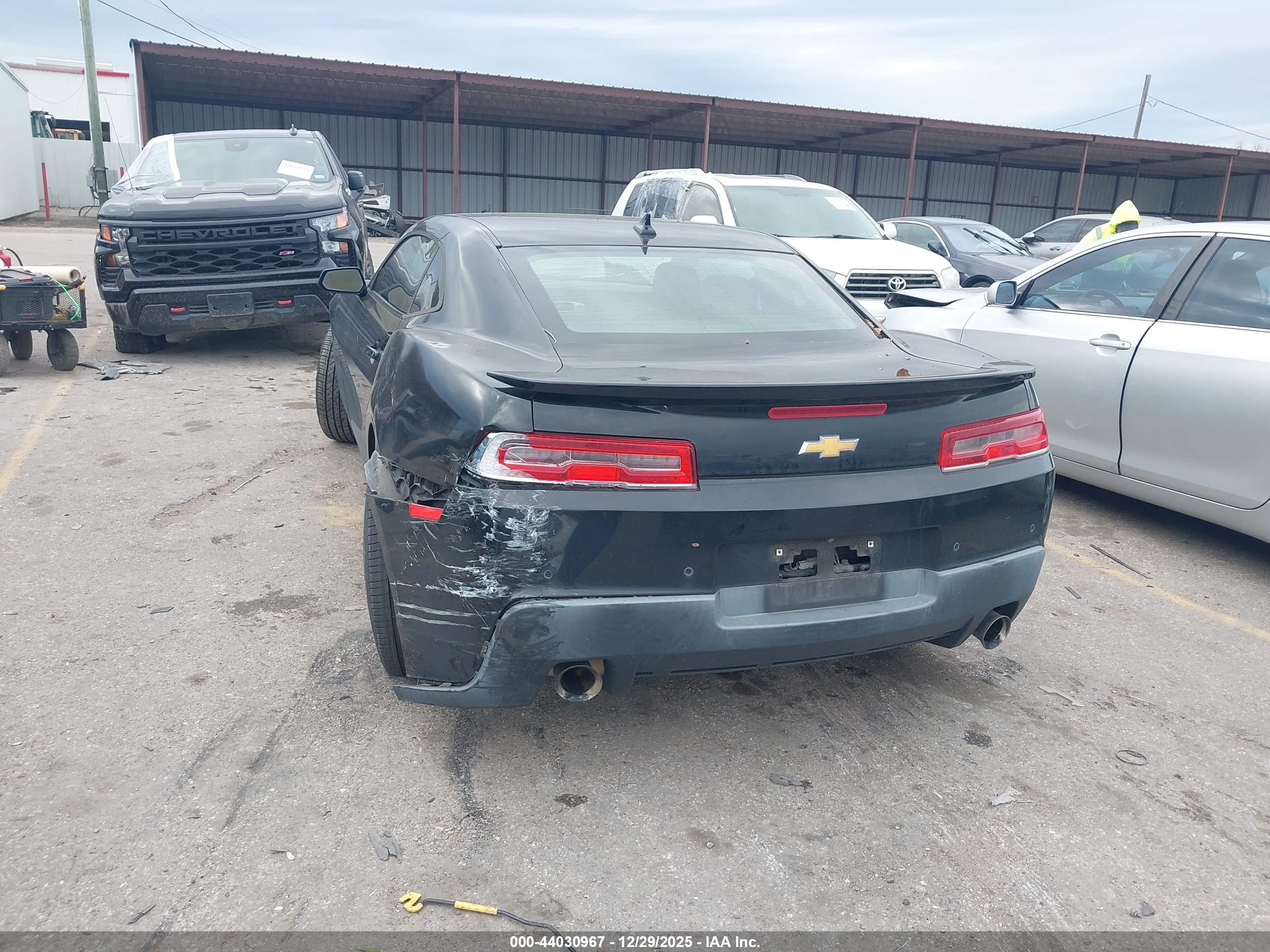 CHEVROLET CAMARO image 6