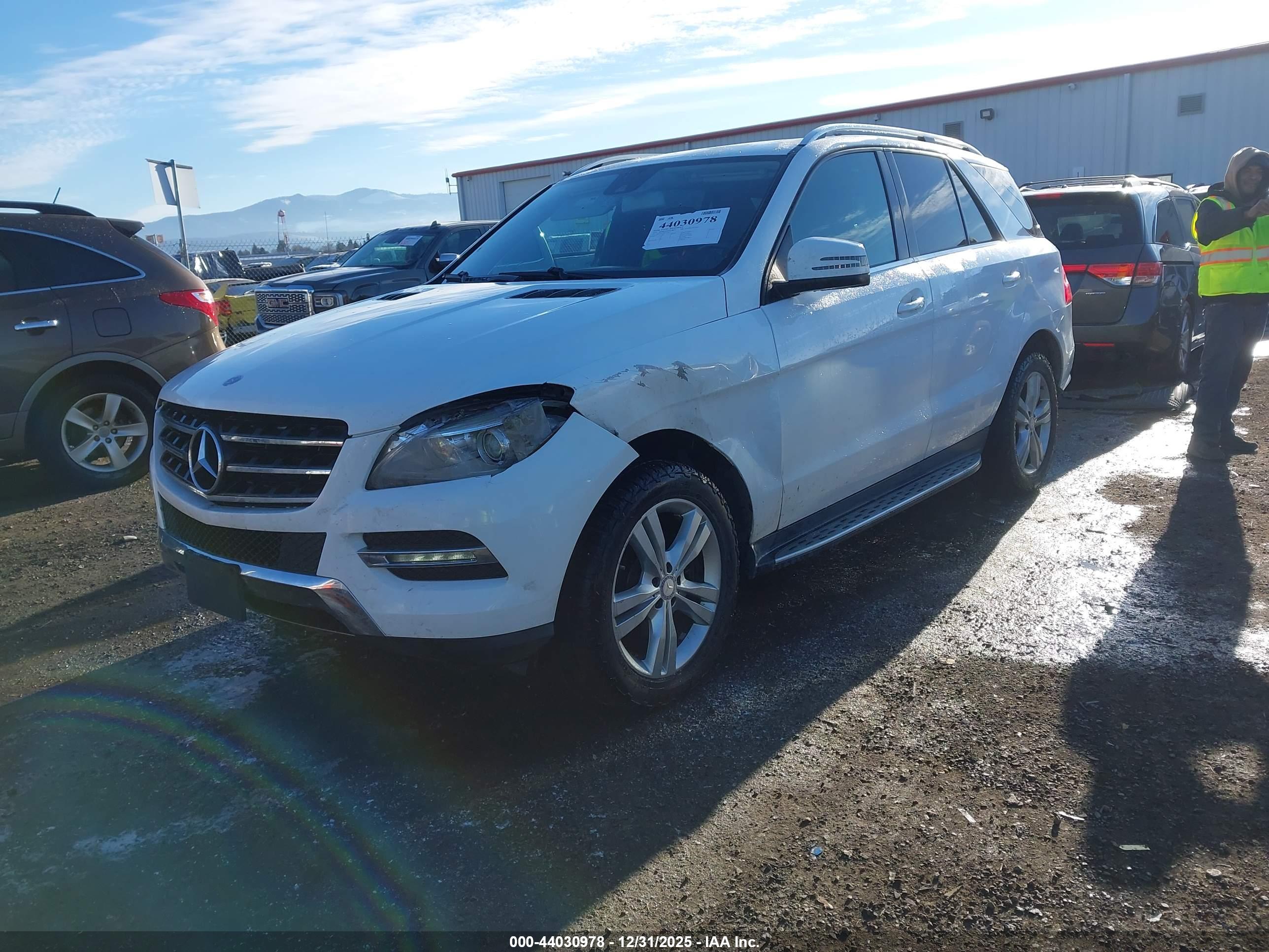 MERCEDES-BENZ ML image 2