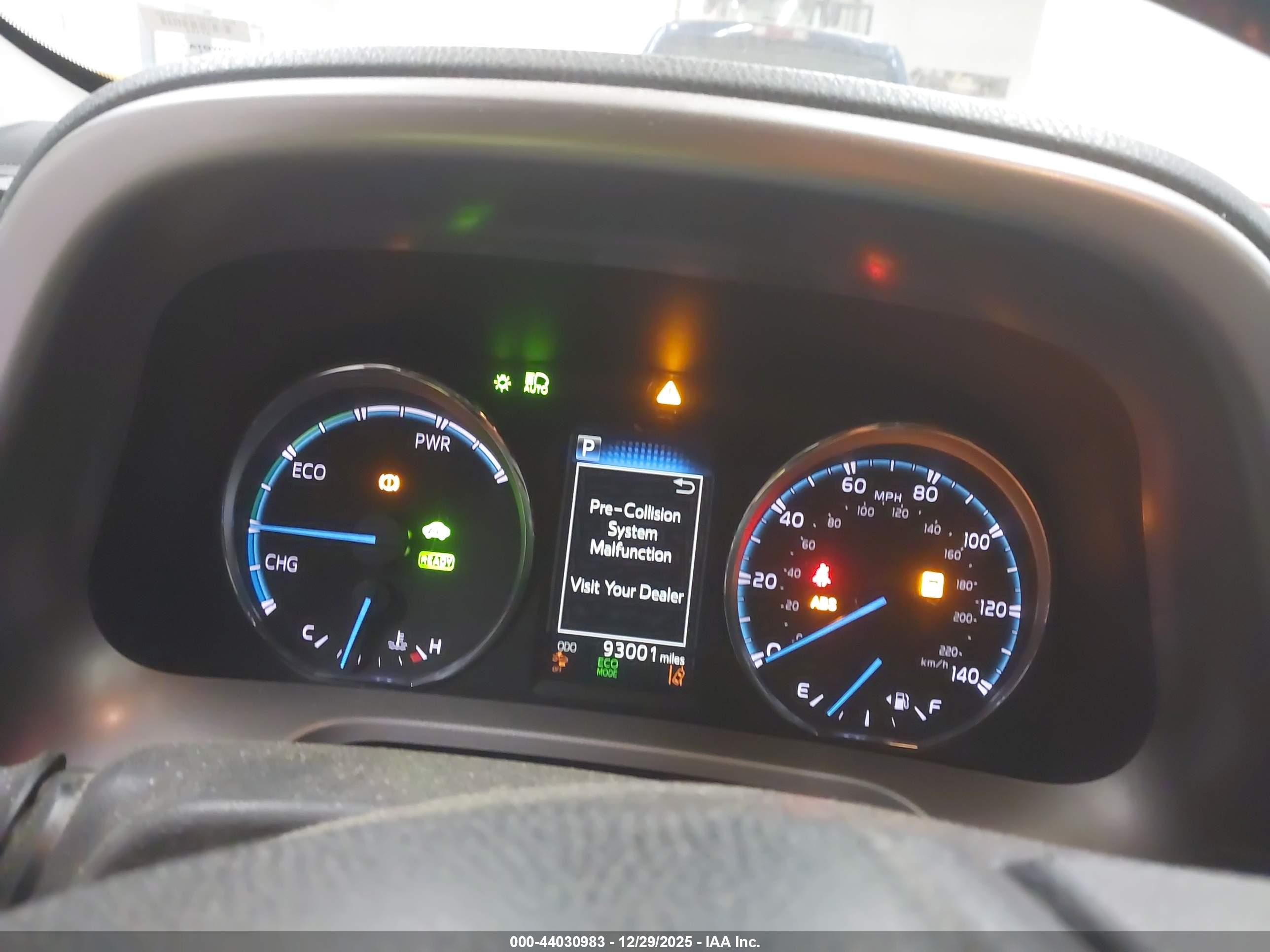 TOYOTA RAV4 image 7