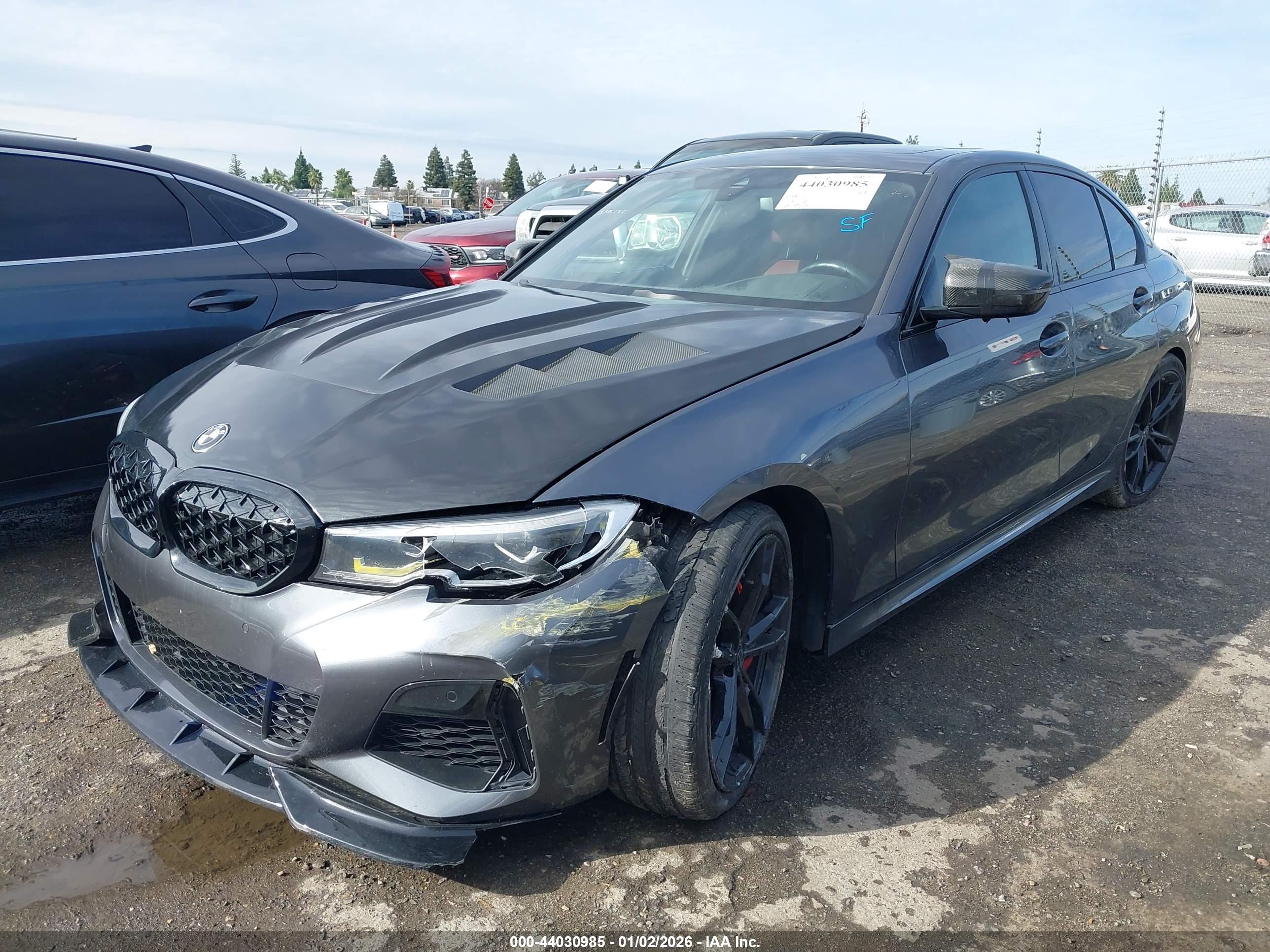 BMW 3 image 2