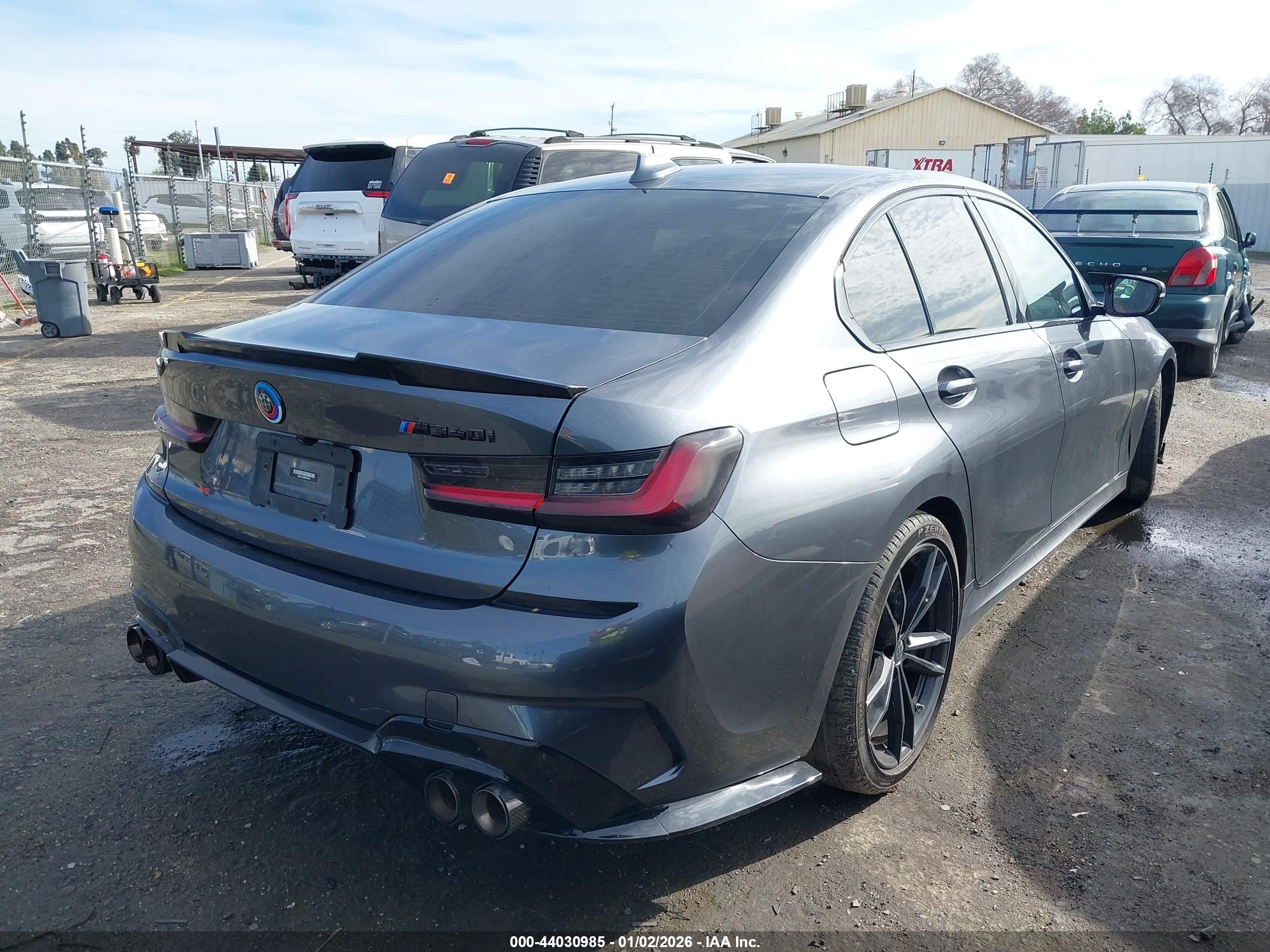 BMW 3 image 4