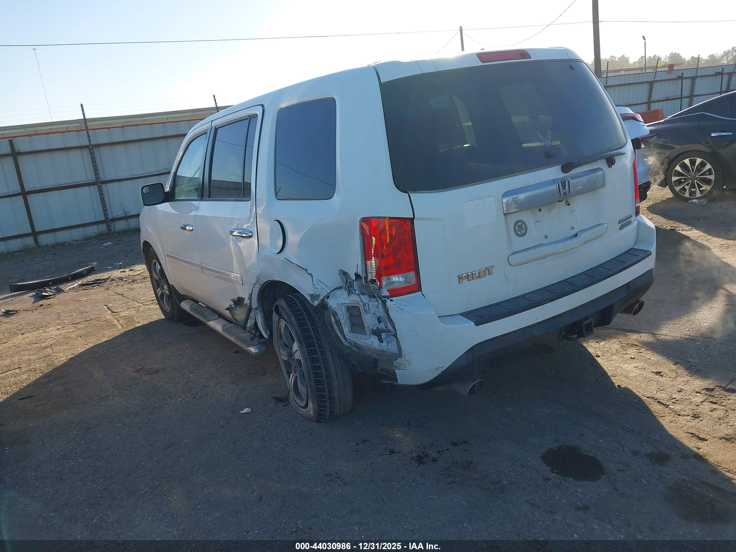HONDA PILOT image 3