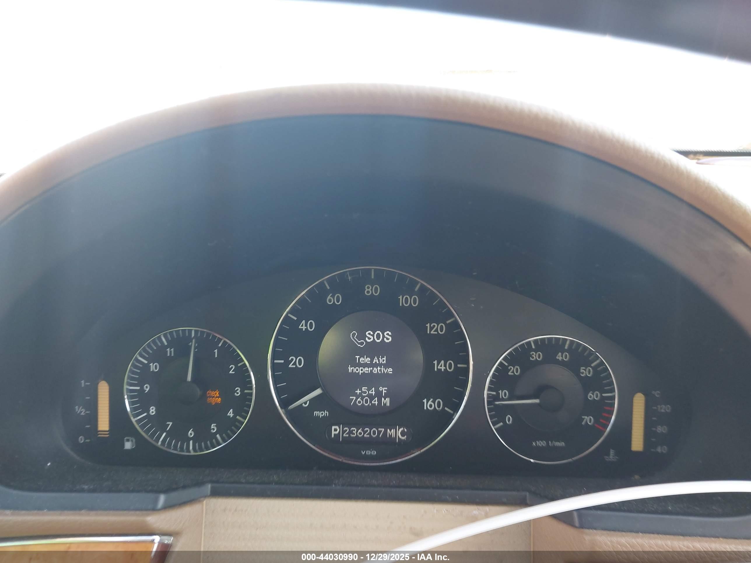 MERCEDES-BENZ E image 7