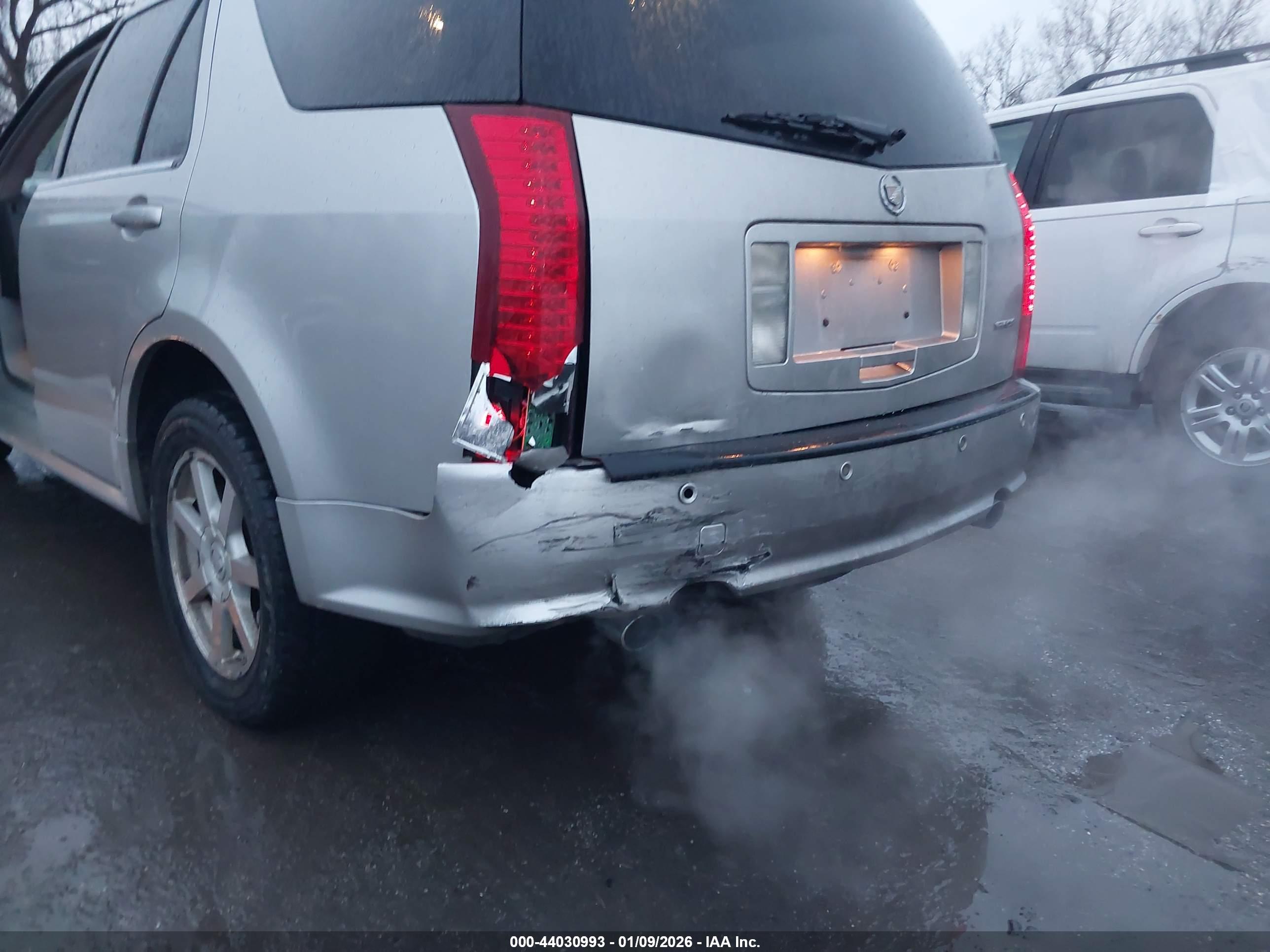CADILLAC SRX image 6