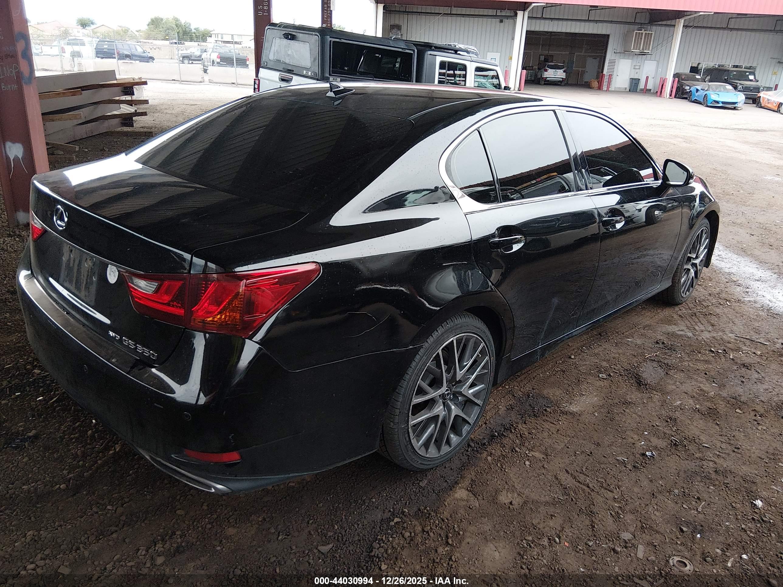 LEXUS GS image 4
