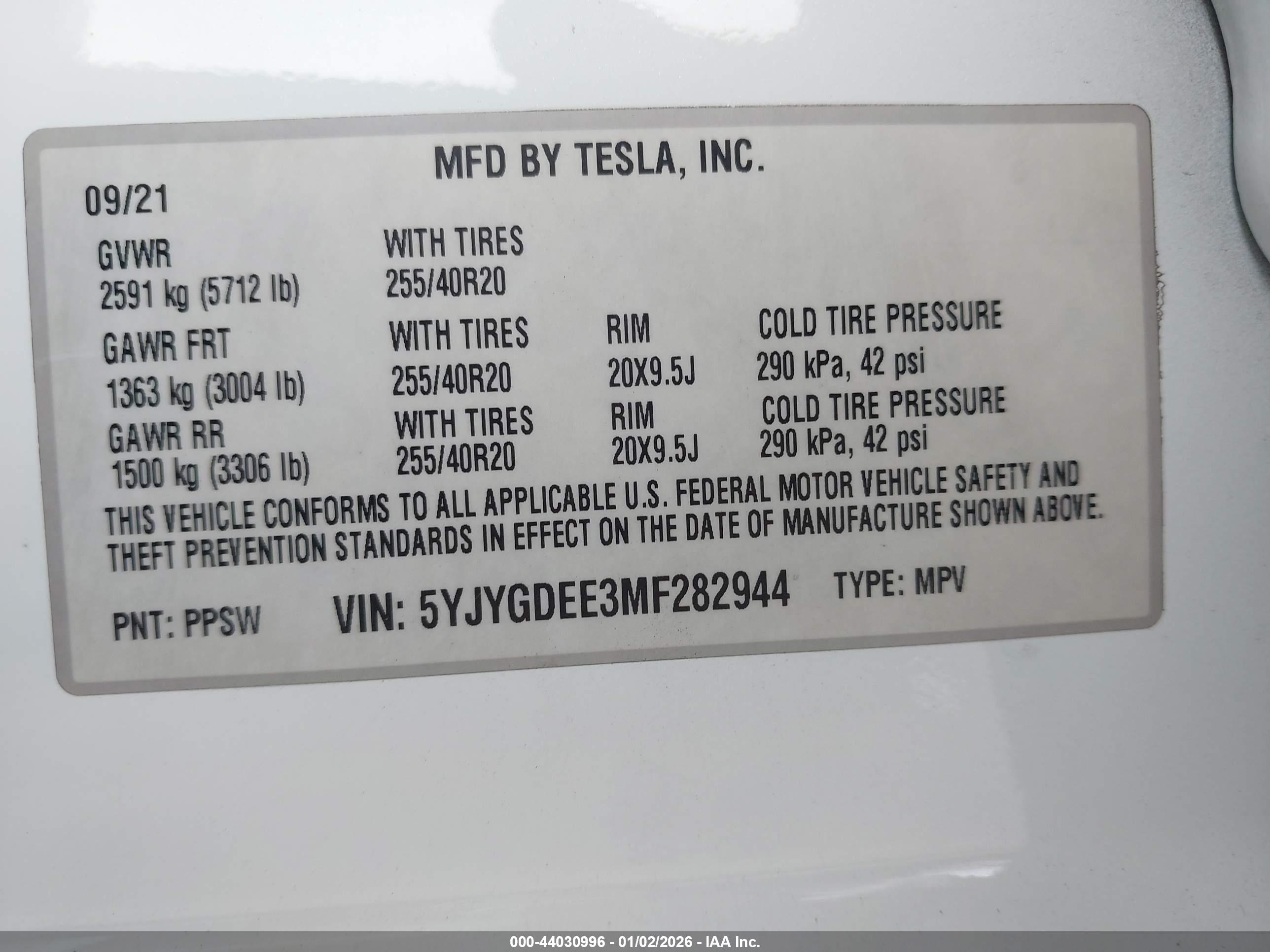 TESLA MODEL image 9