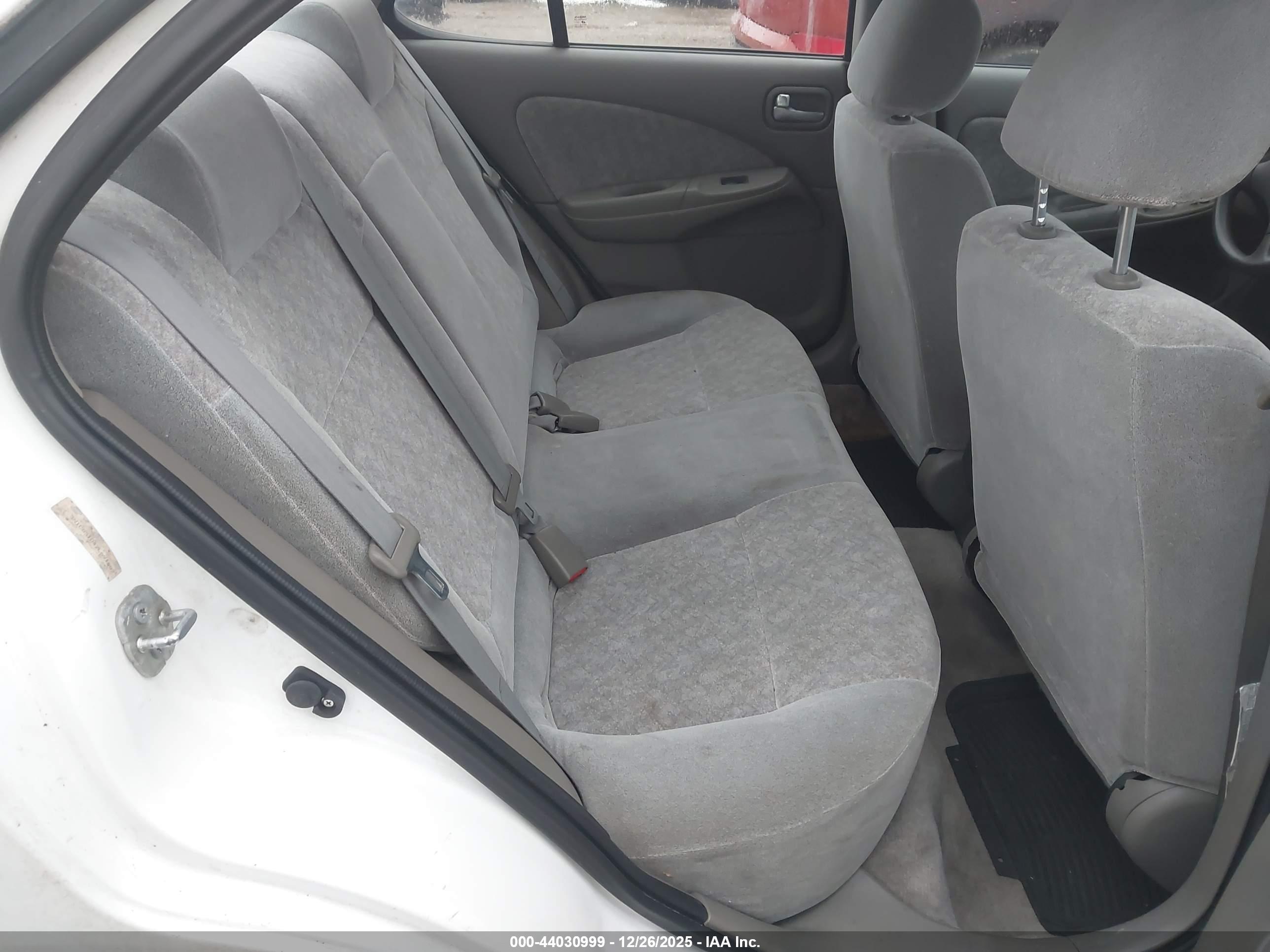 NISSAN SENTRA image 8