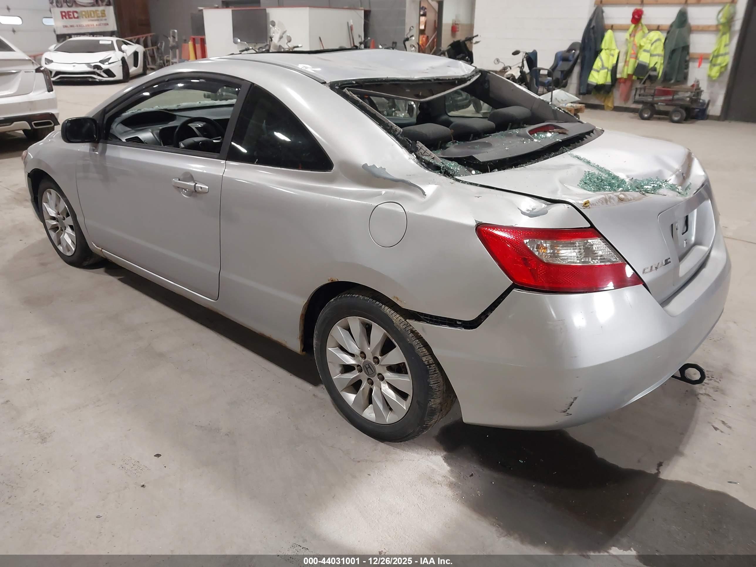 HONDA CIVIC image 3