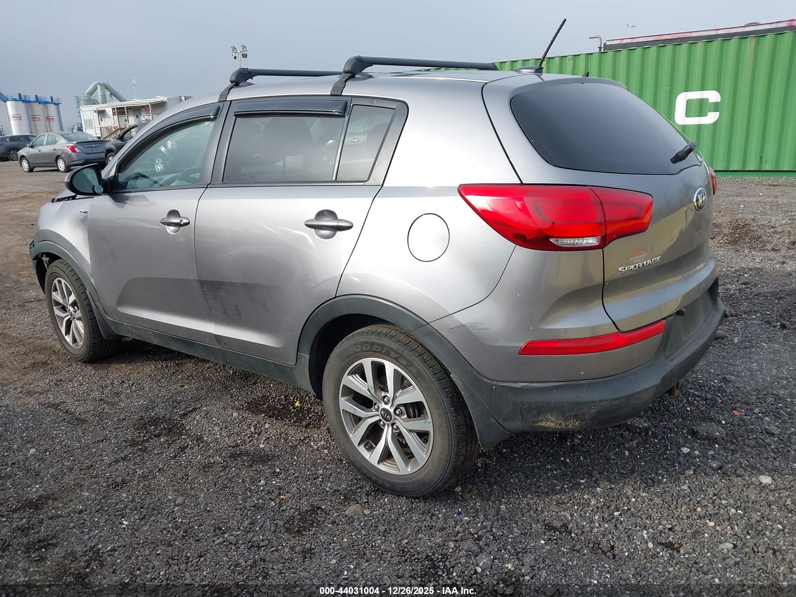 KIA SPORTAGE image 3