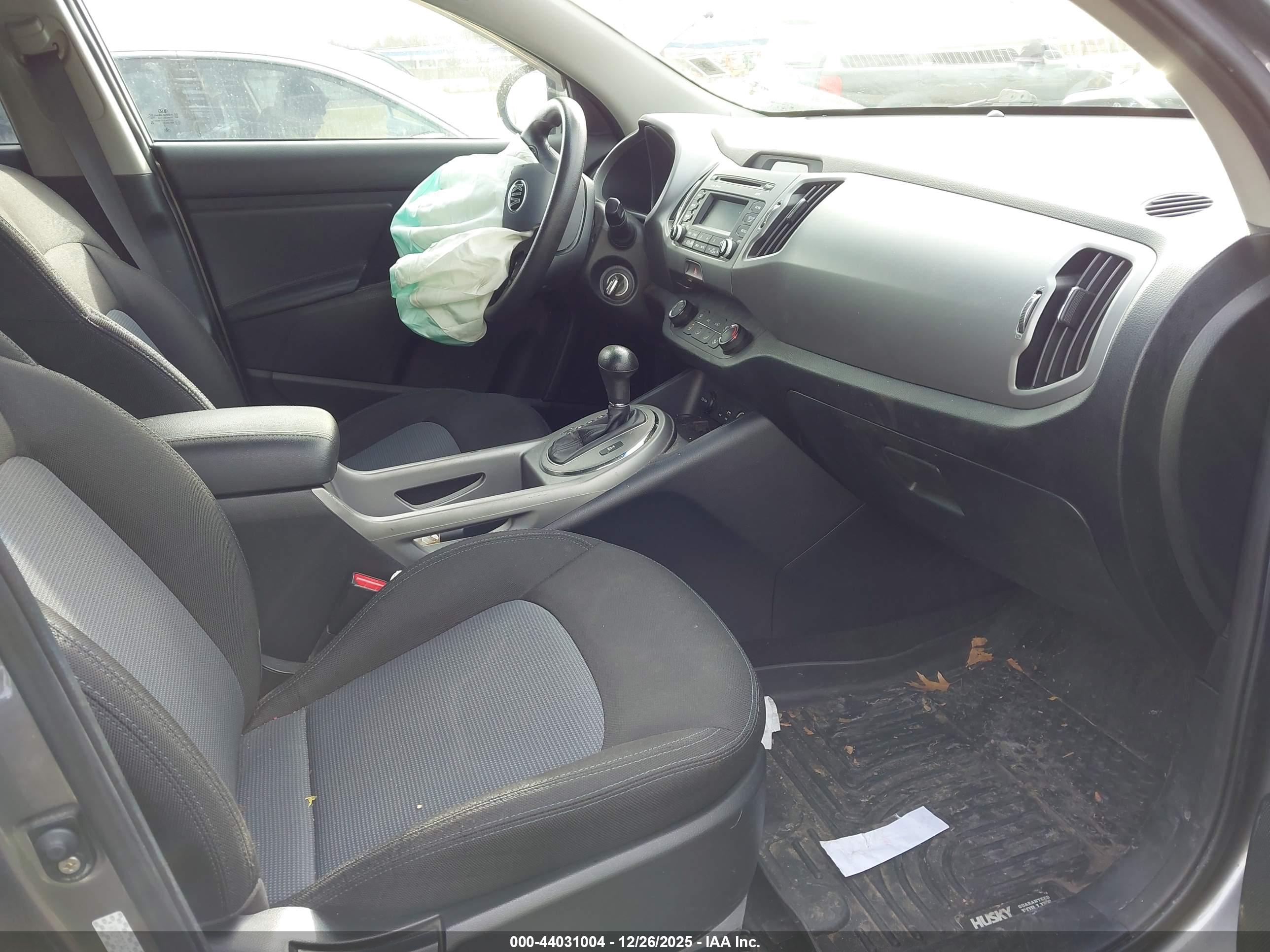 KIA SPORTAGE image 5