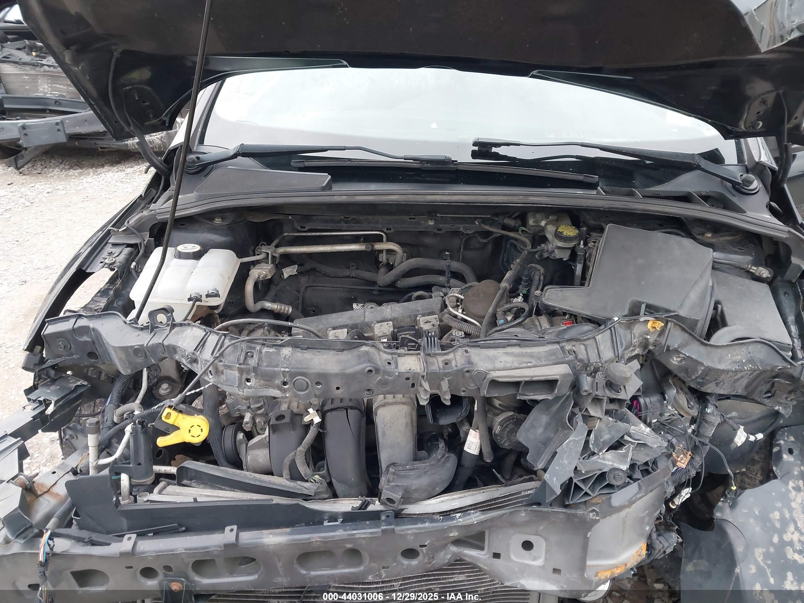 FORD FOCUS image 10