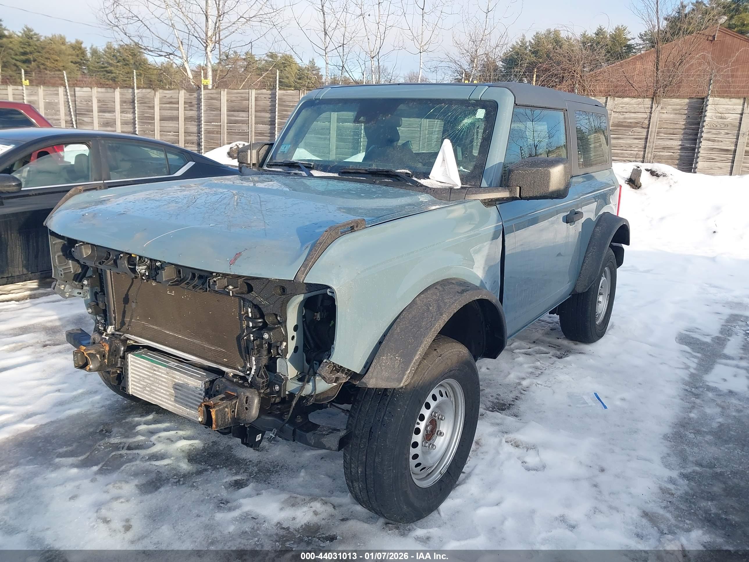 FORD BRONCO image 2