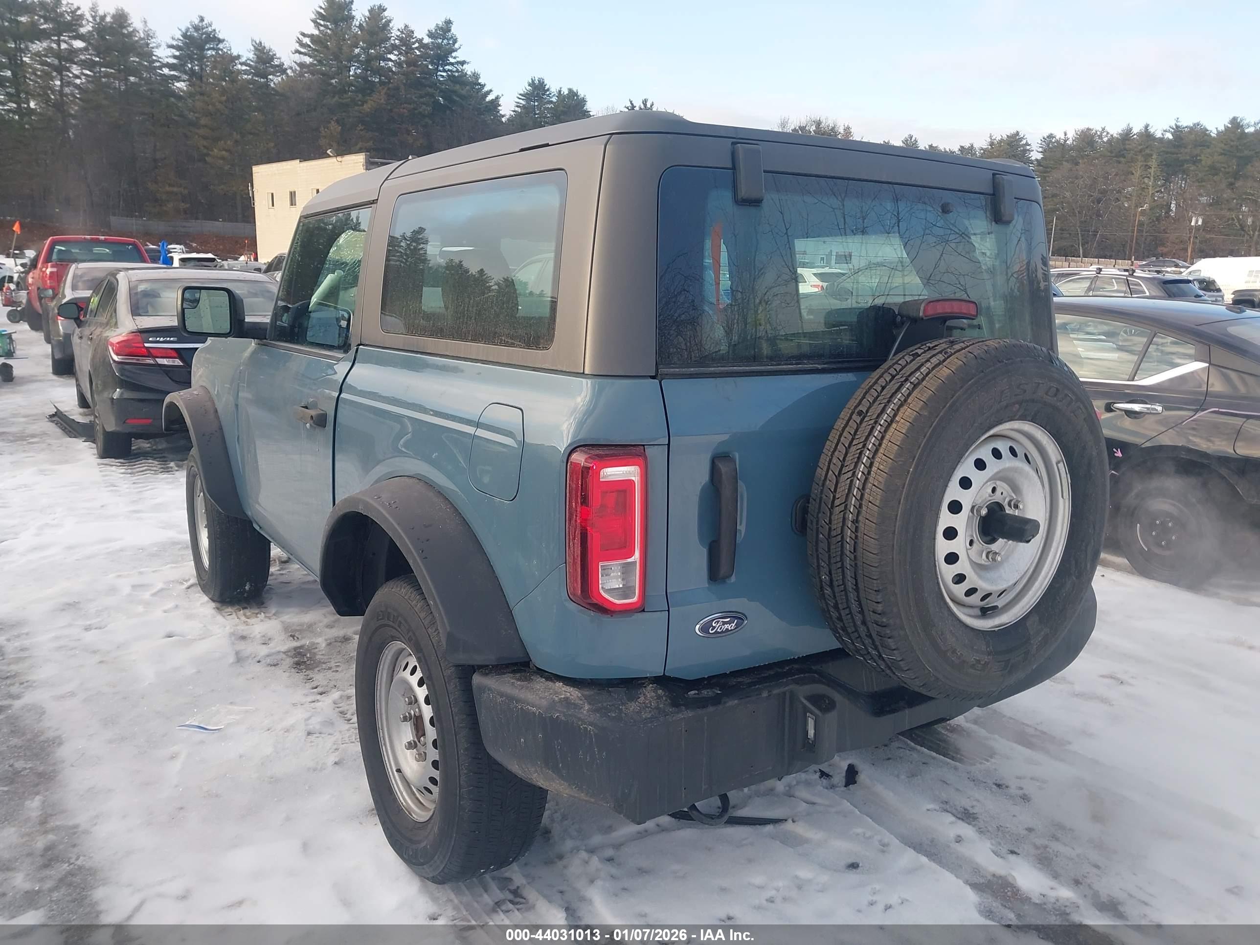 FORD BRONCO image 3