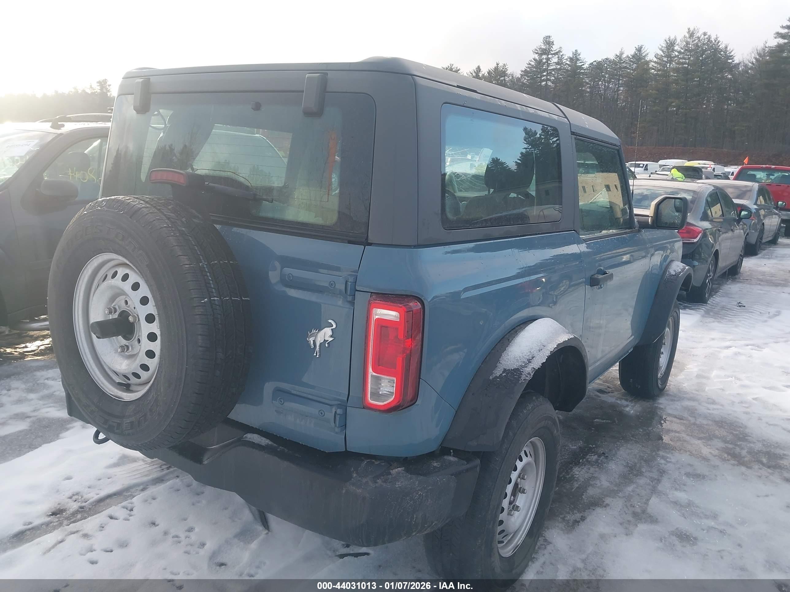 FORD BRONCO image 4