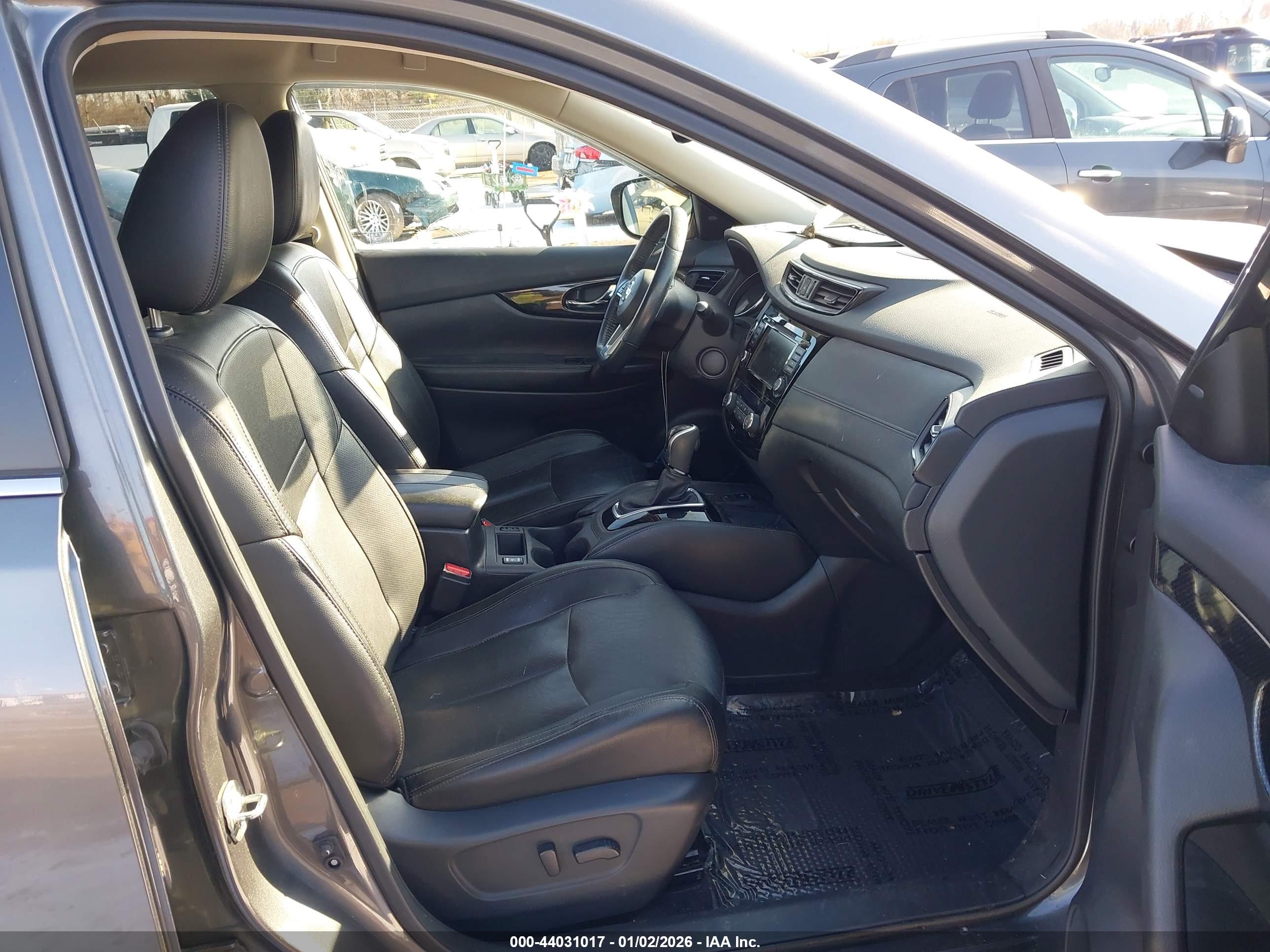NISSAN ROGUE image 5