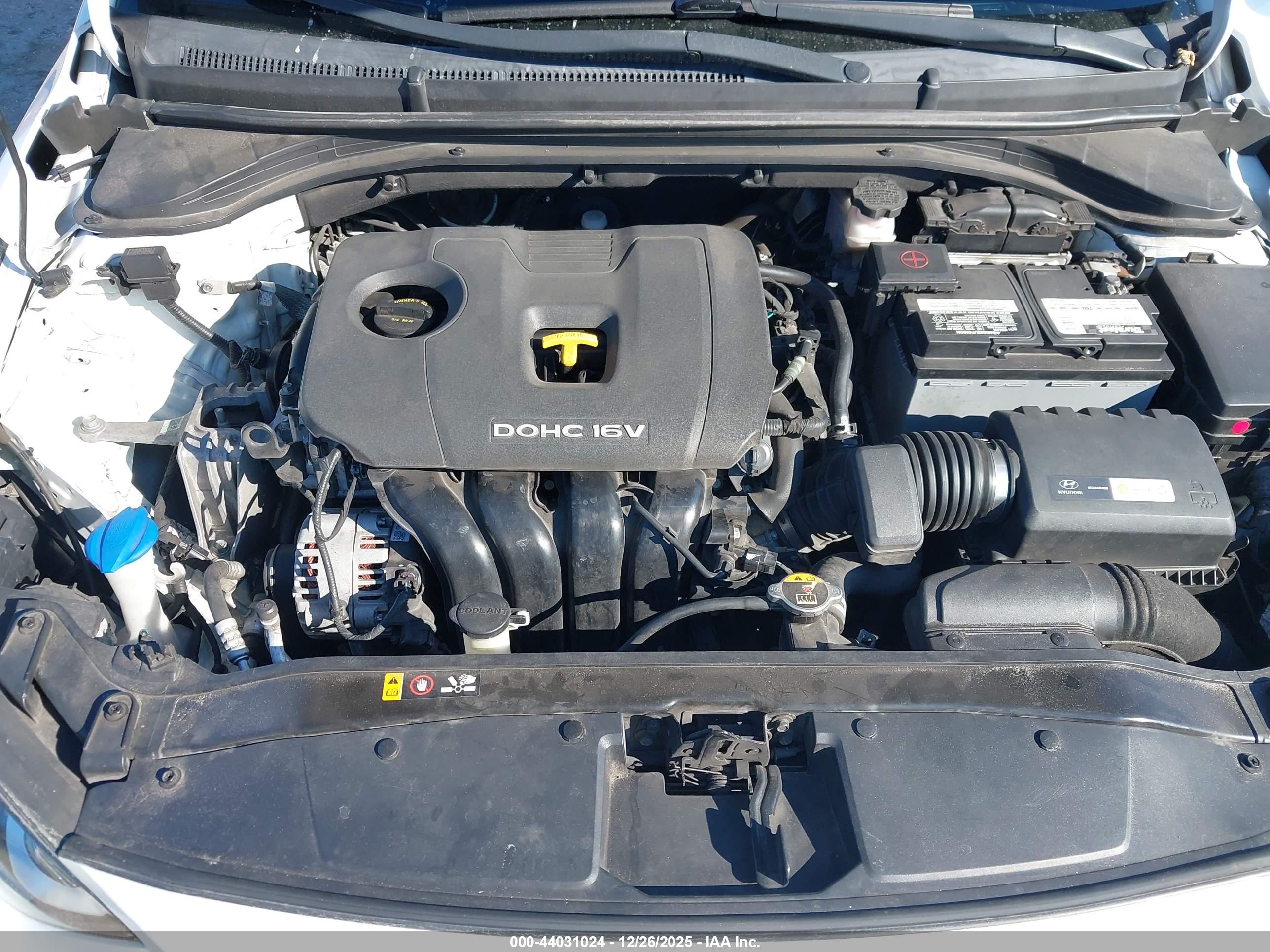 HYUNDAI ELANTRA image 10