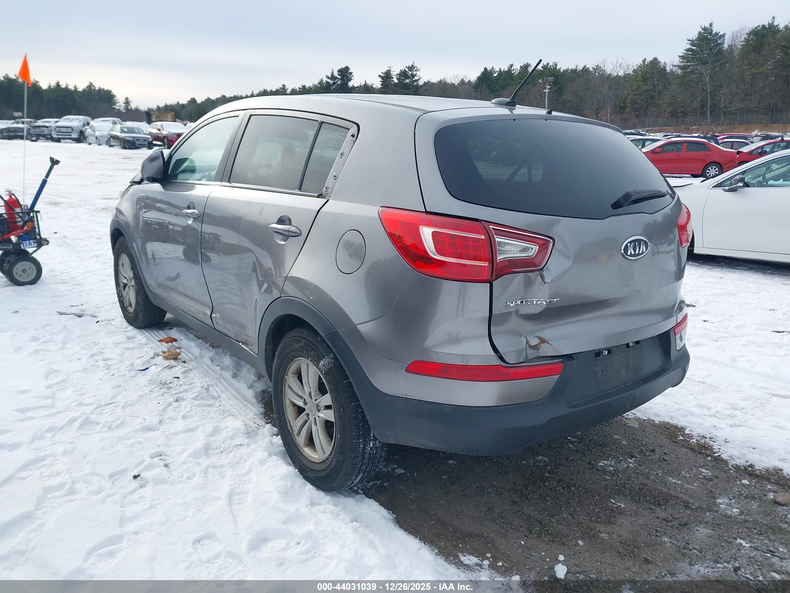 KIA SPORTAGE image 3