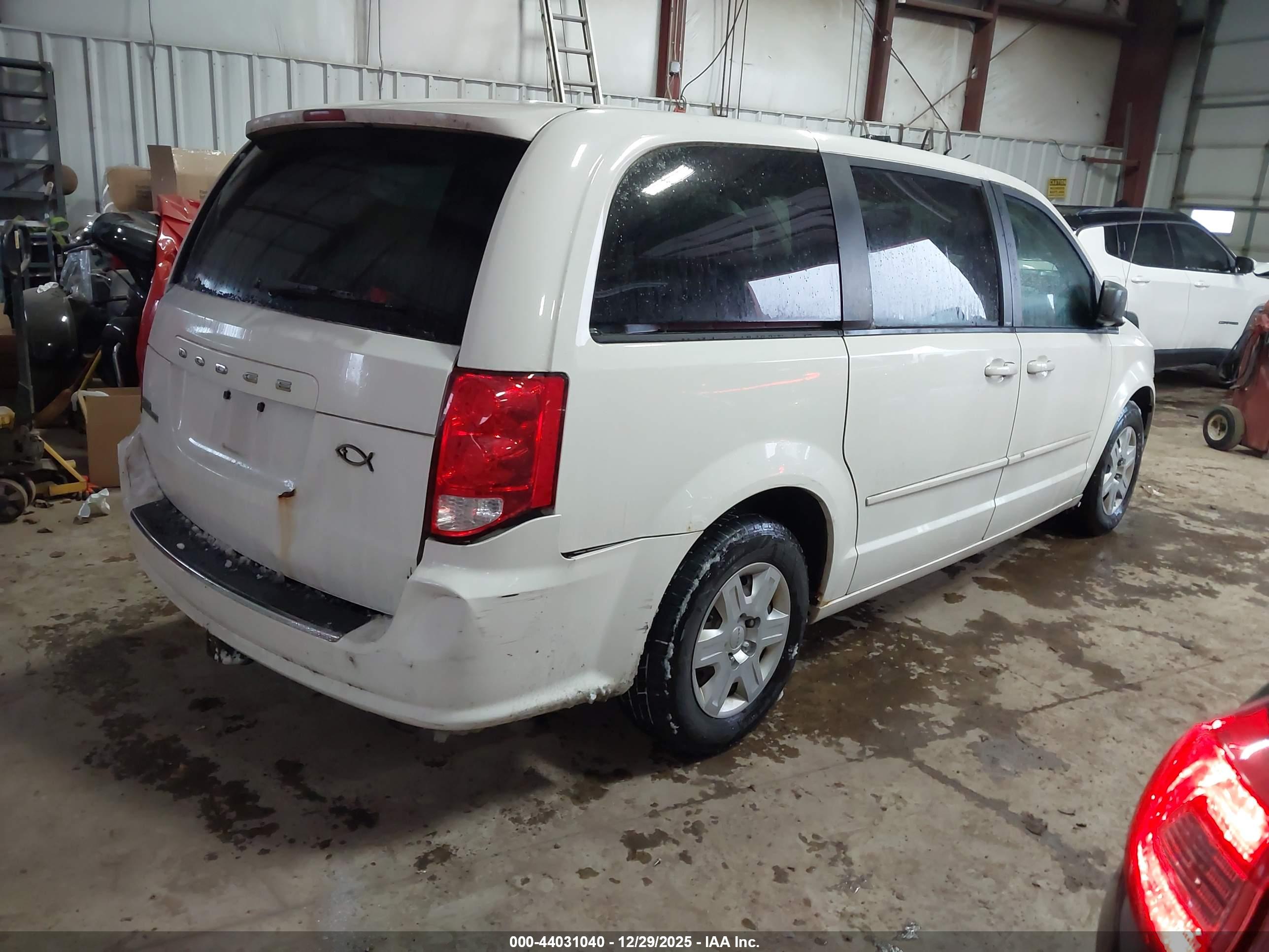 DODGE GRAND image 4