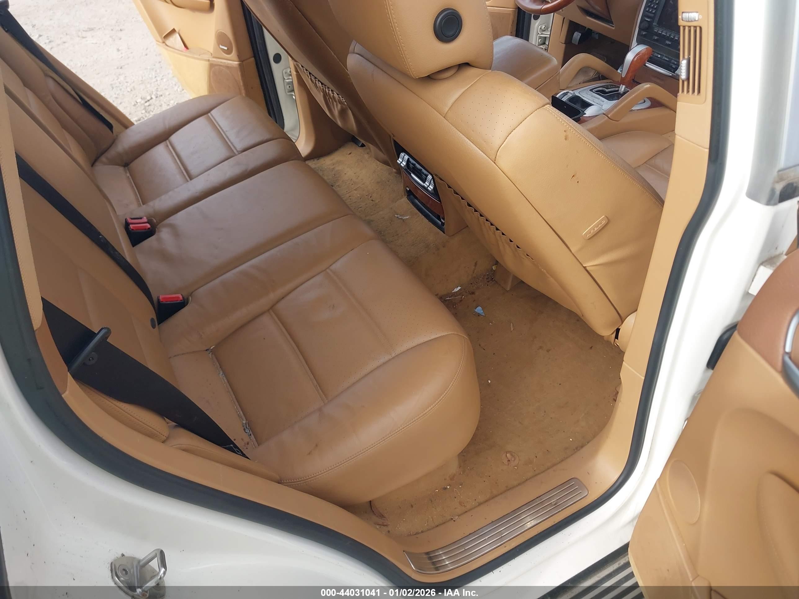 PORSCHE CAYENNE image 8