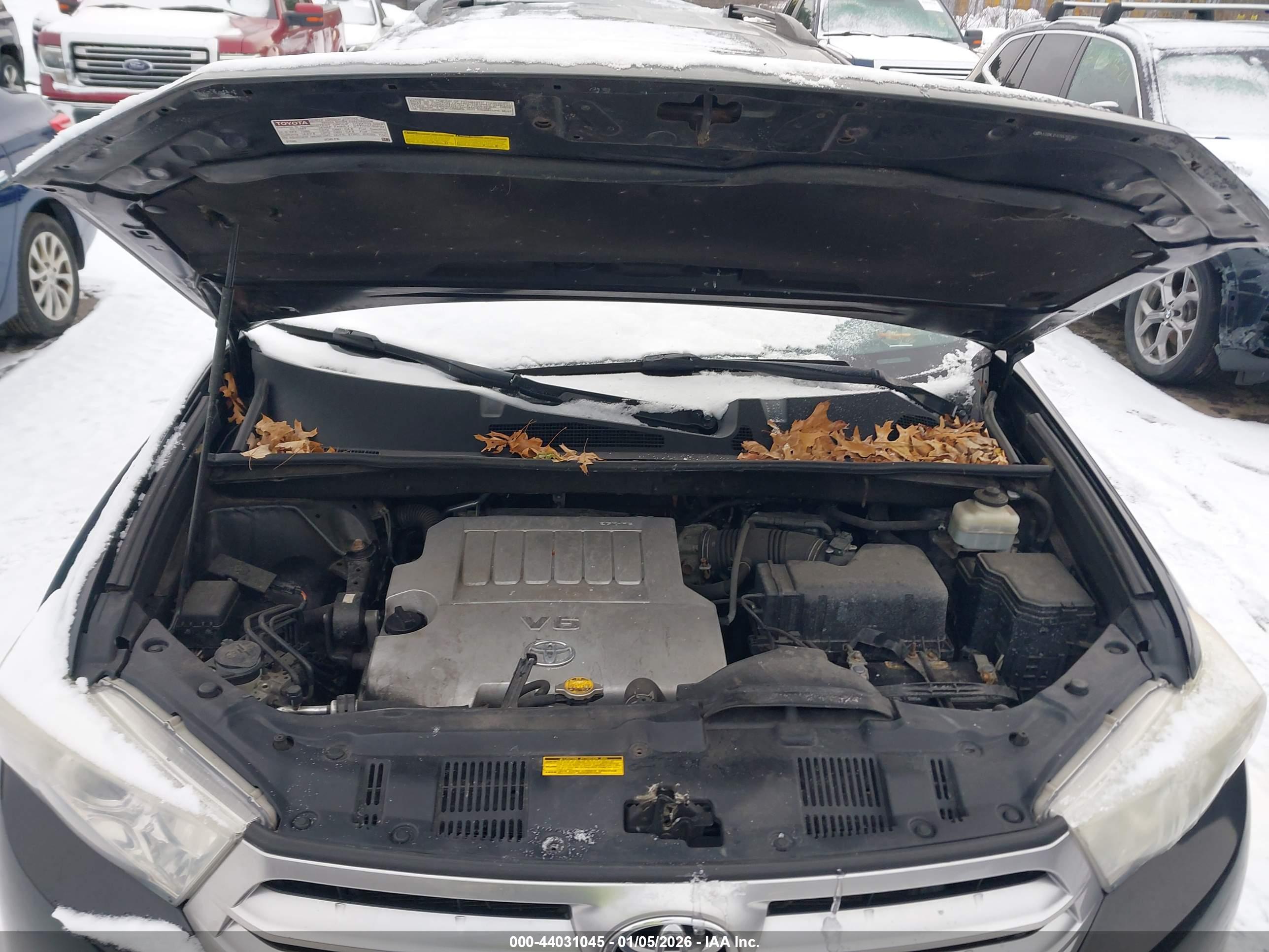 TOYOTA HIGHLANDER image 10