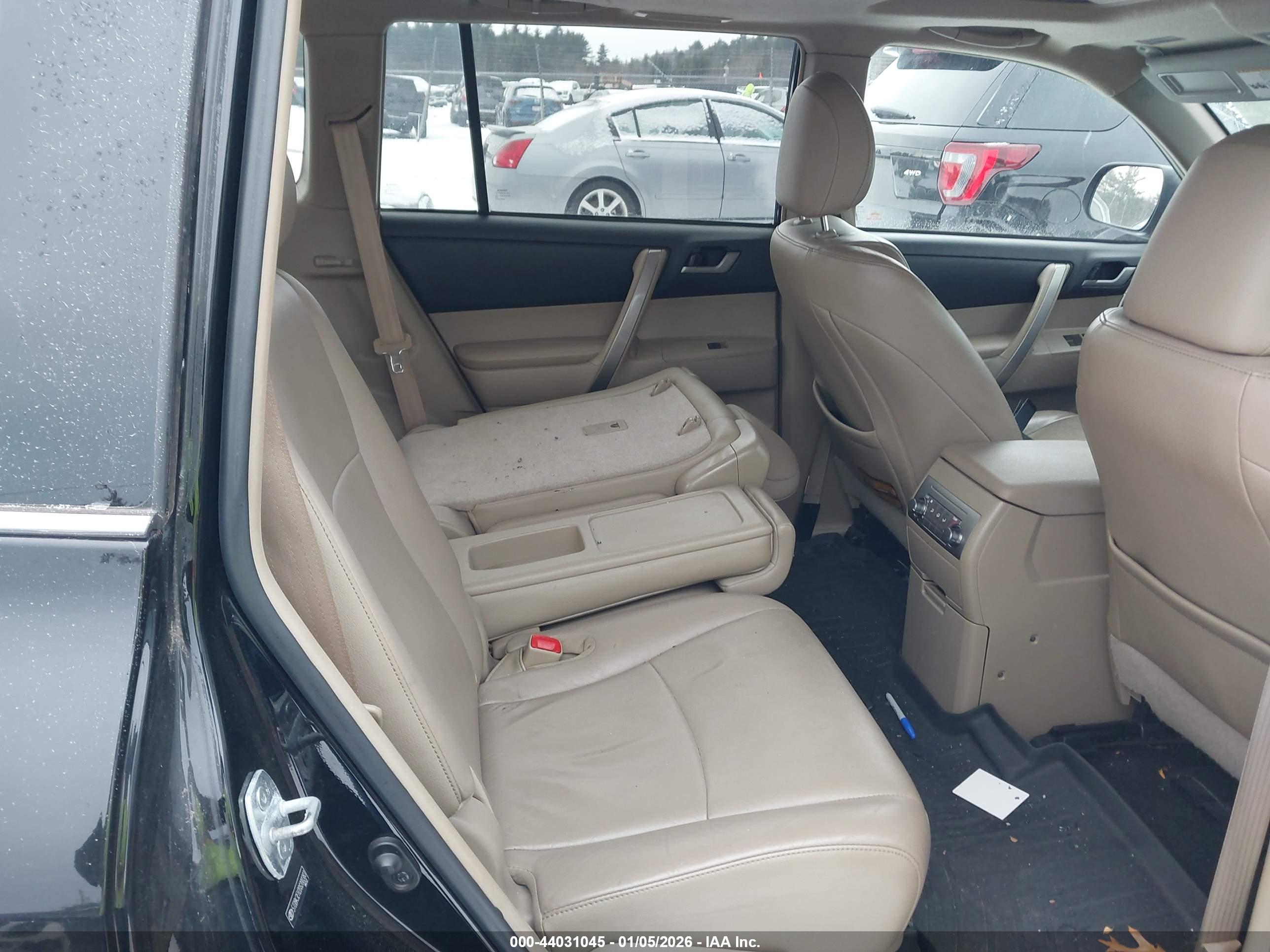 TOYOTA HIGHLANDER image 8