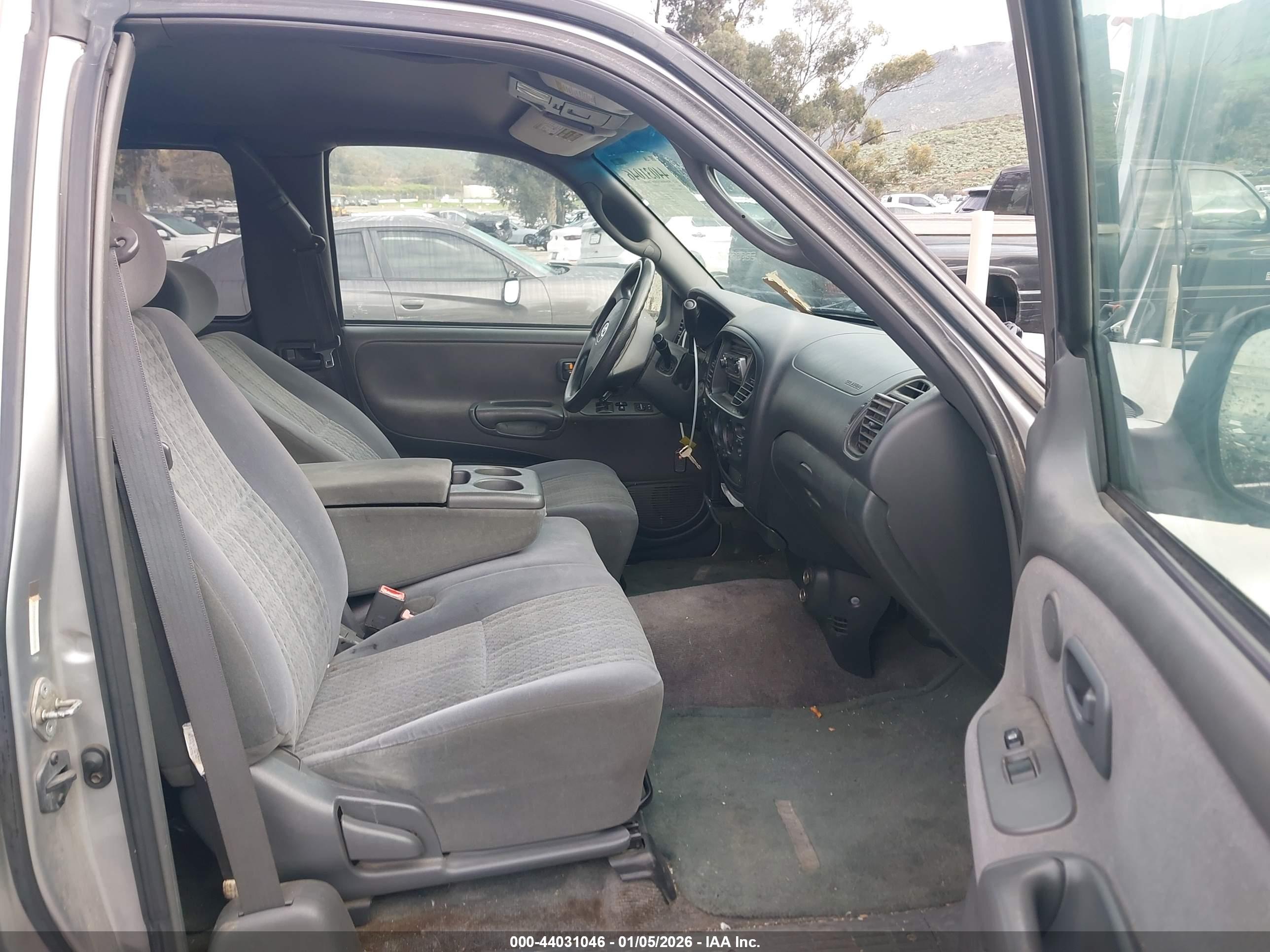 TOYOTA TUNDRA image 5