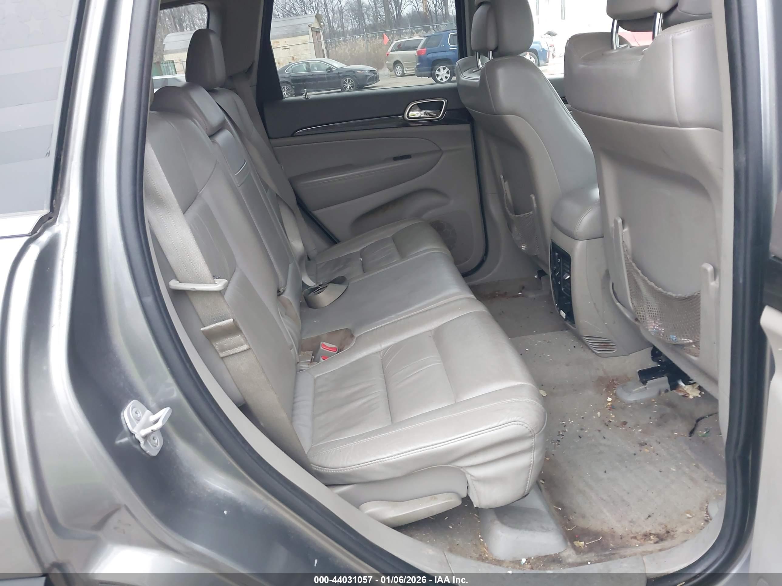 JEEP GRAND image 8