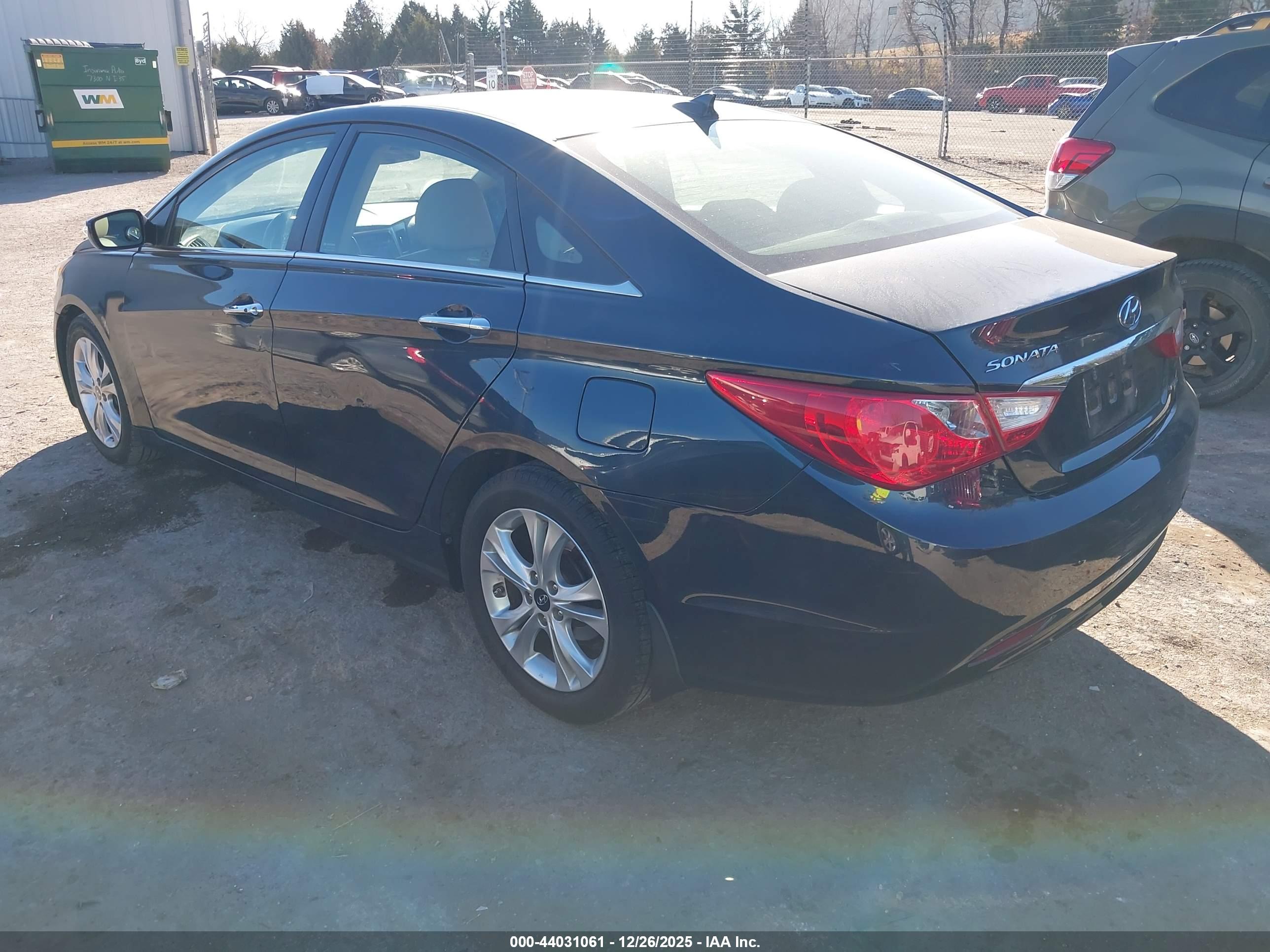 HYUNDAI SONATA image 3